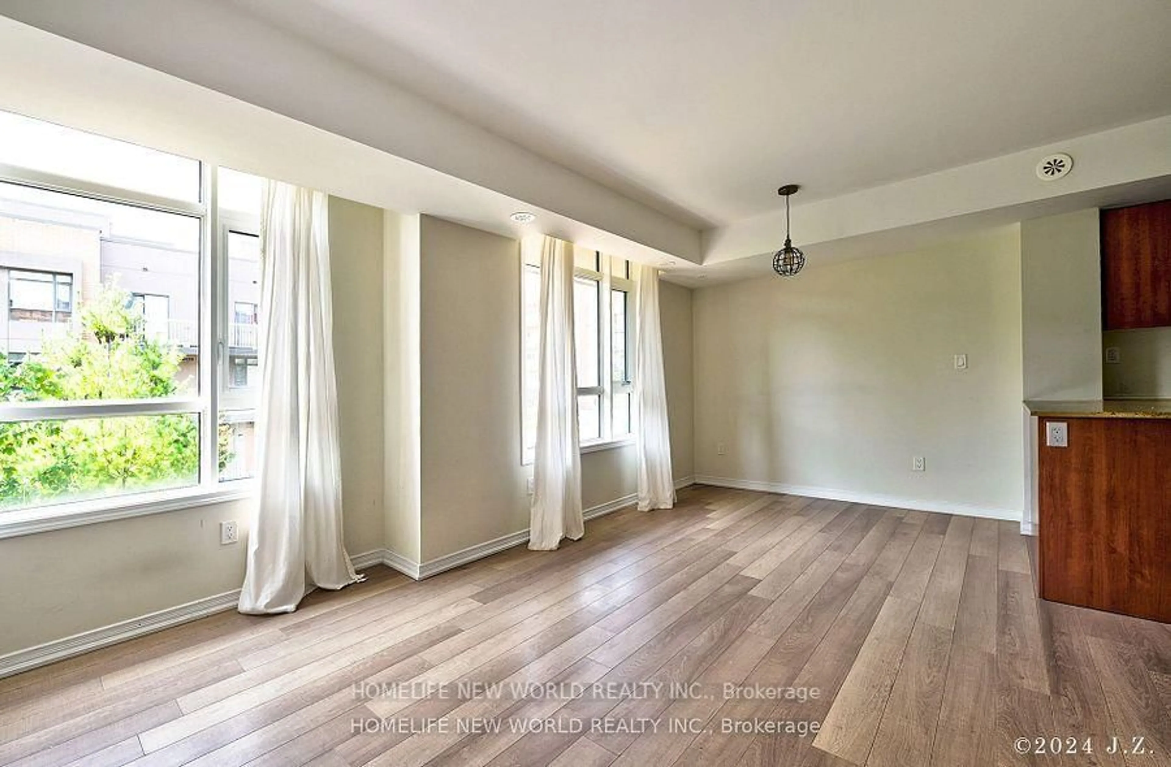 A pic of a room for 90 Orchid Place Dr #307, Toronto Ontario M1B 0C4