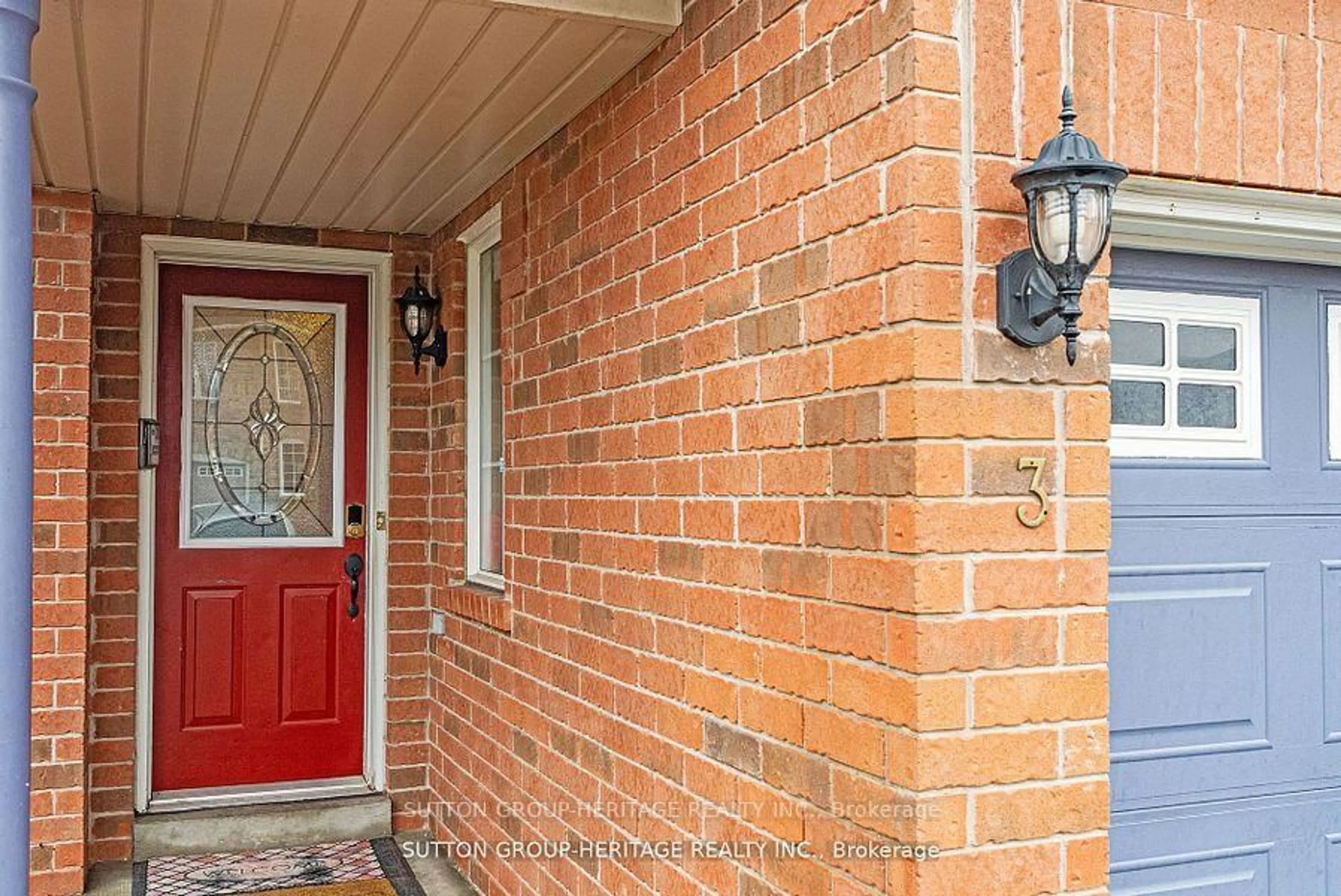 Unknown for 3 Angier Cres, Ajax Ontario L1S 7R6