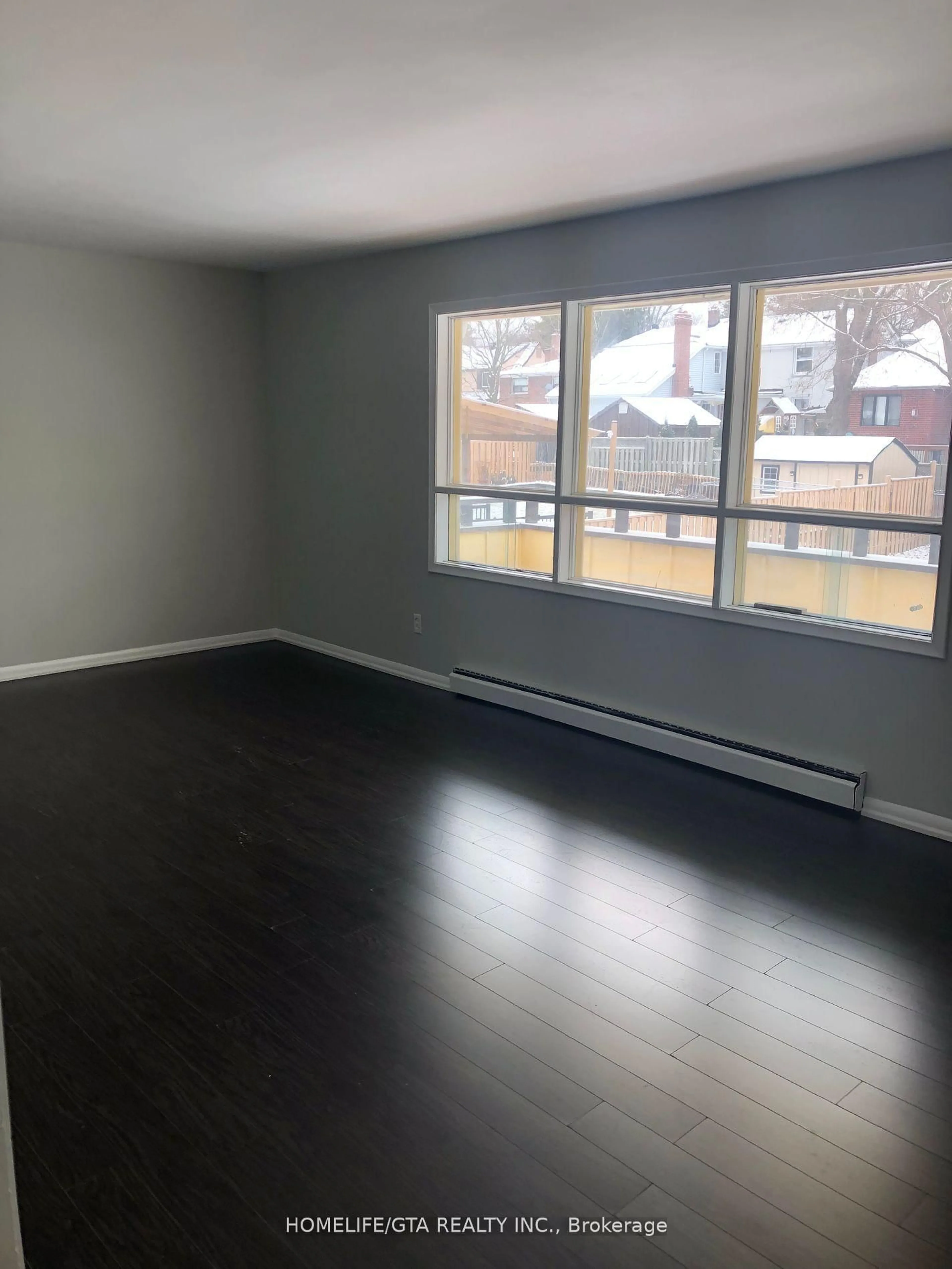 A pic of a room for 400 Manse Rd, Toronto Ontario M1E 3V6