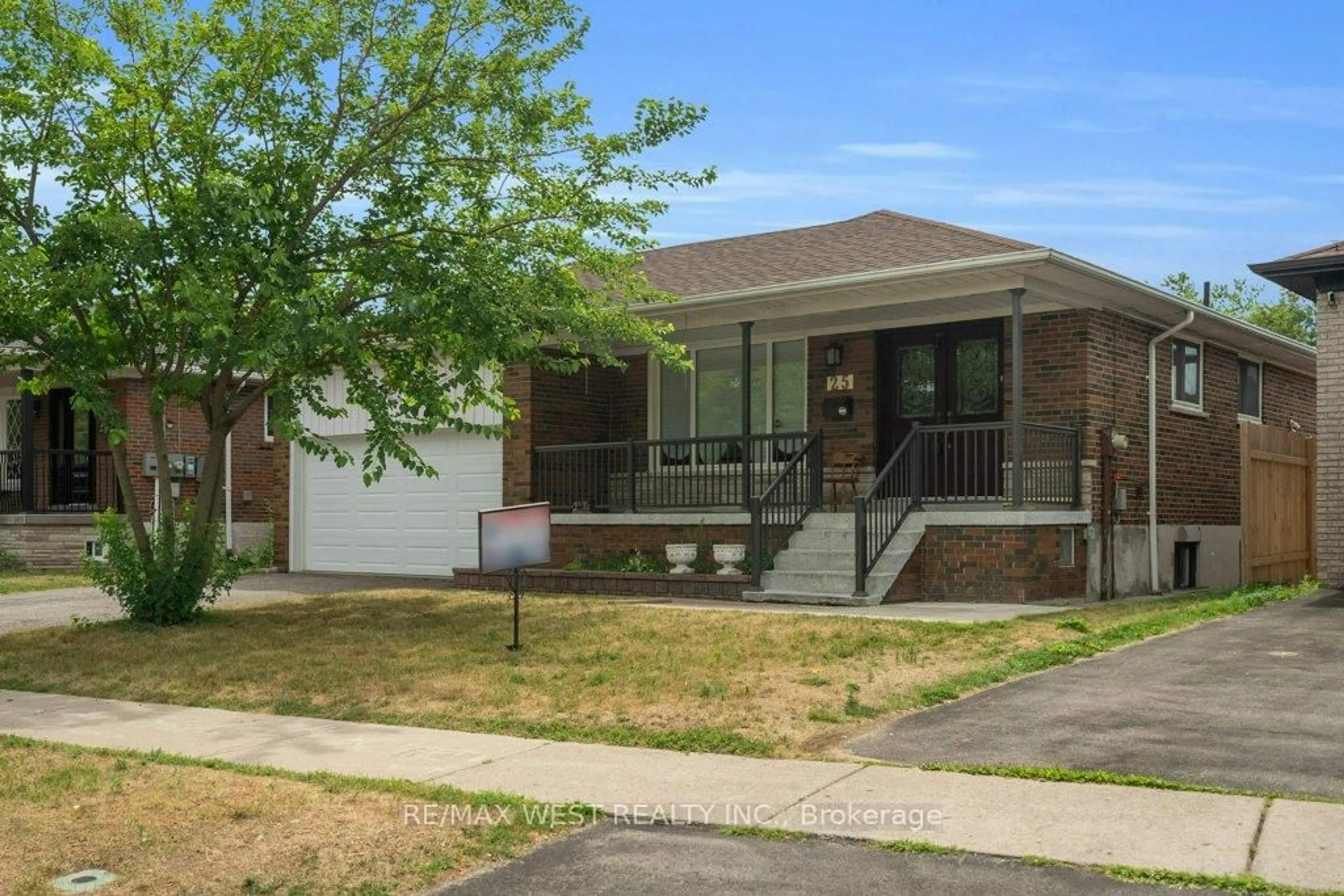 Home with brick exterior material, street for 25 Briarbluff Ave, Toronto Ontario M1E 3H2