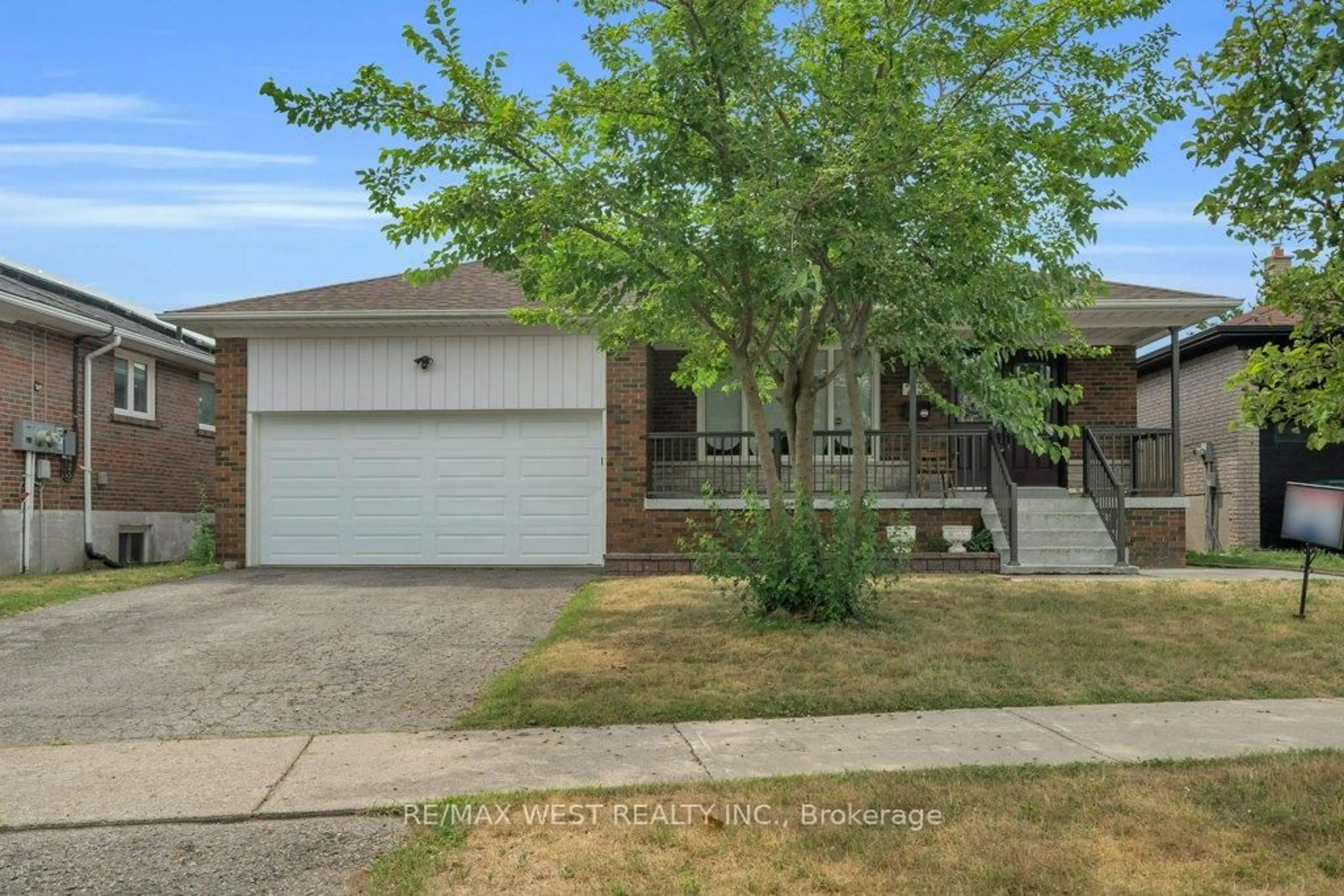 Home with brick exterior material, street for 25 Briarbluff Ave, Toronto Ontario M1E 3H2