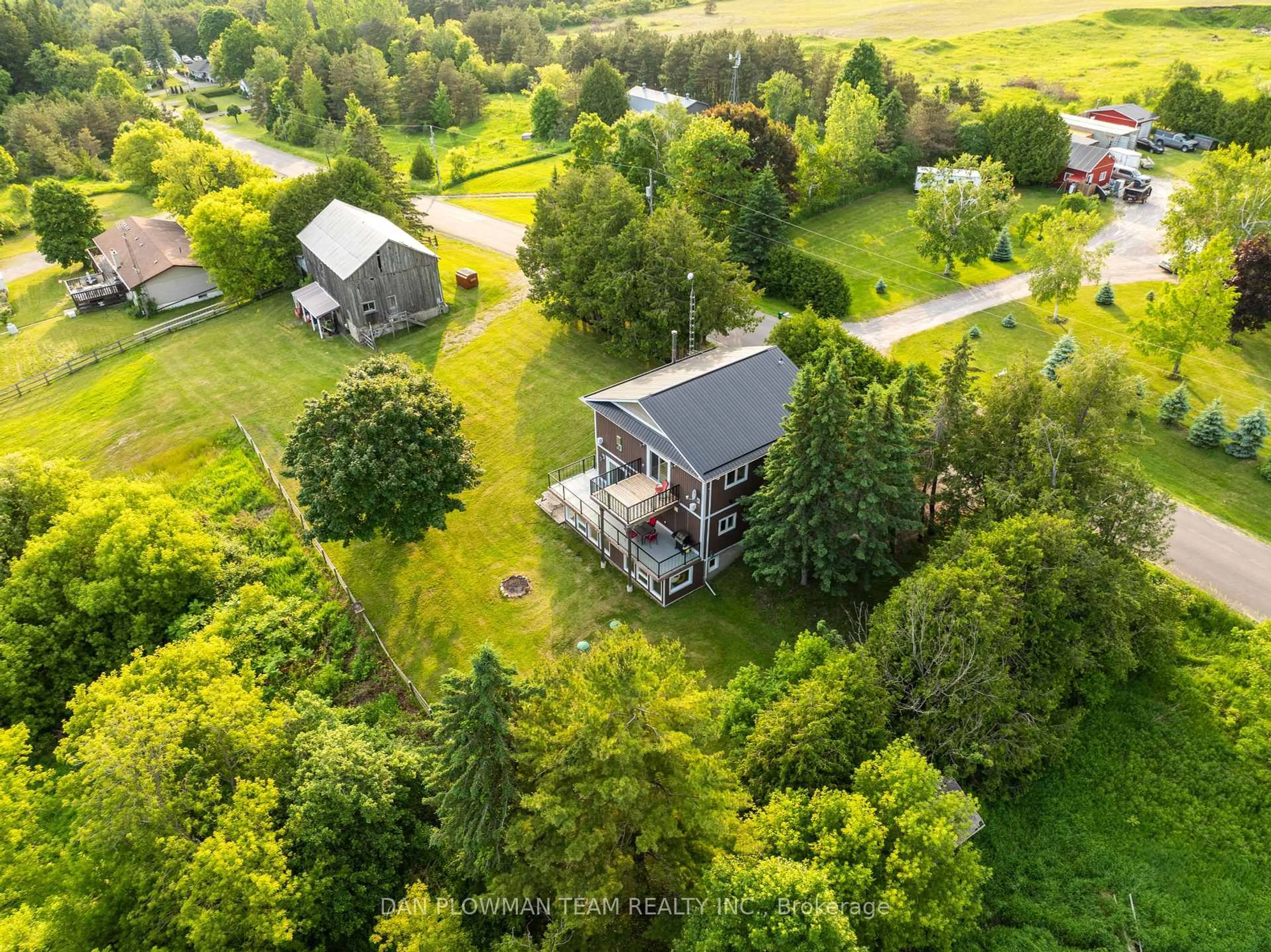 A pic from outside/outdoor area/front of a property/back of a property/a pic from drone, unknown for 2983 Concession Rd 8 Rd, Clarington Ontario L1C 5Z2