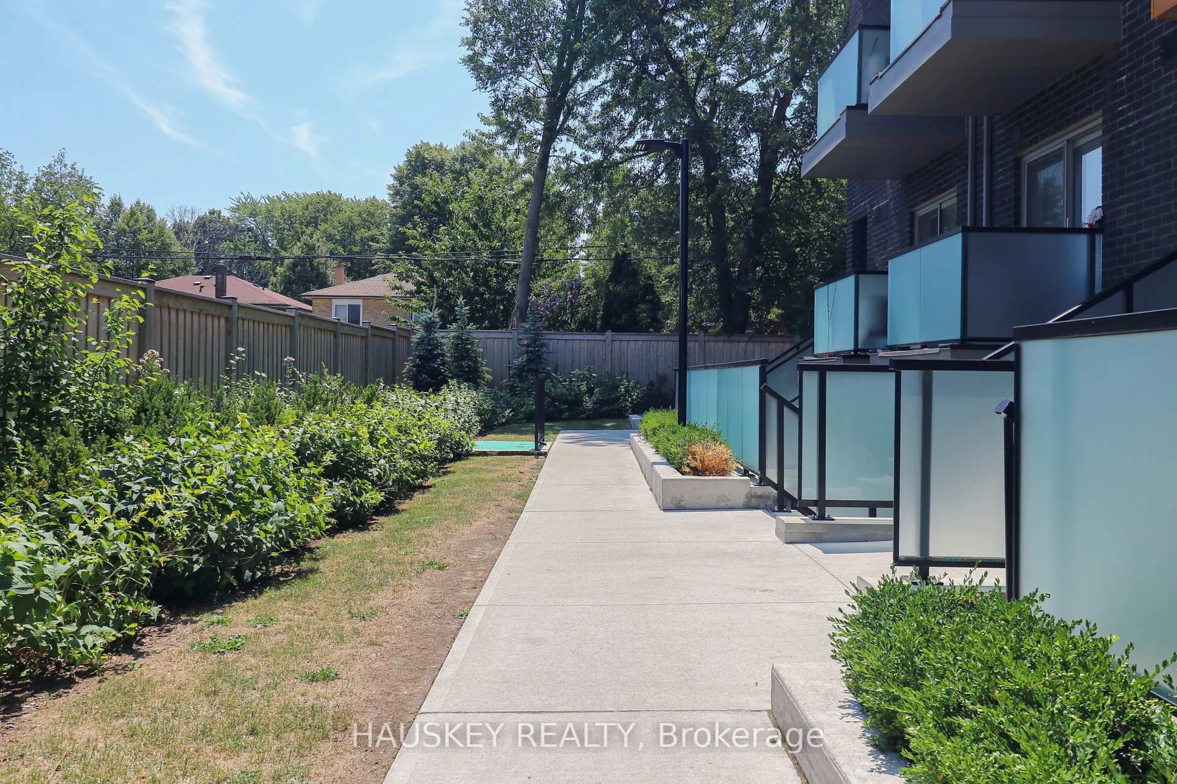 Unknown for 2791 Eglinton Ave #504, Toronto Ontario M1J 0B3
