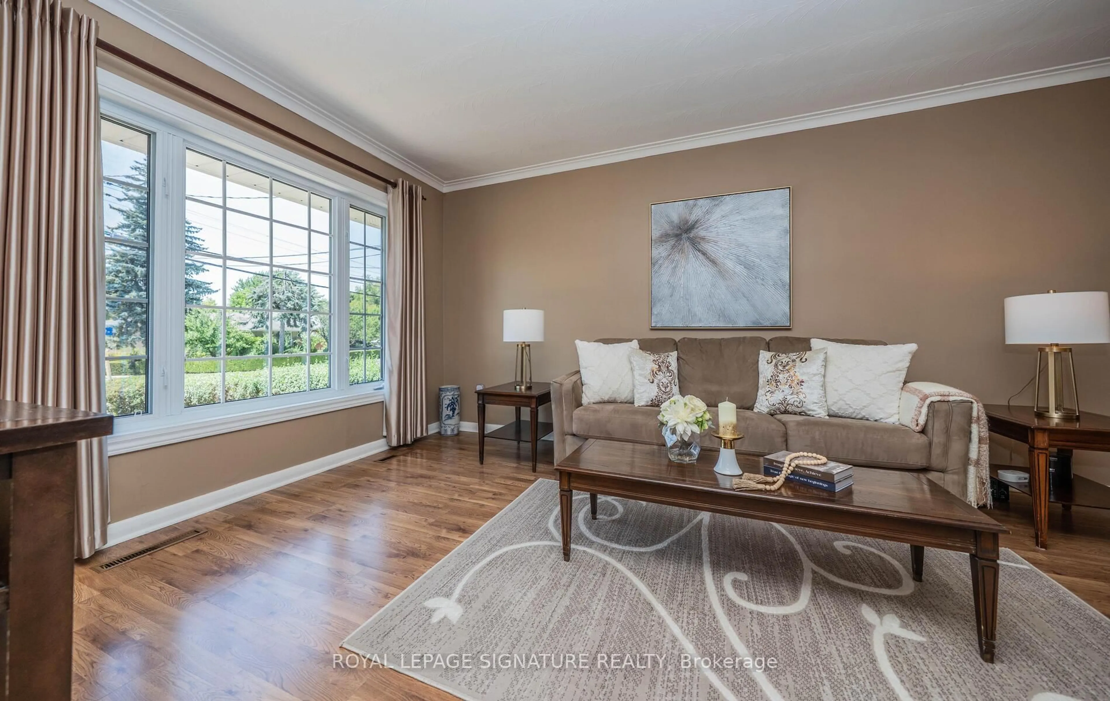 Living room with furniture, unknown for 95 Wishing Well Dr, Toronto Ontario M1T 1J2