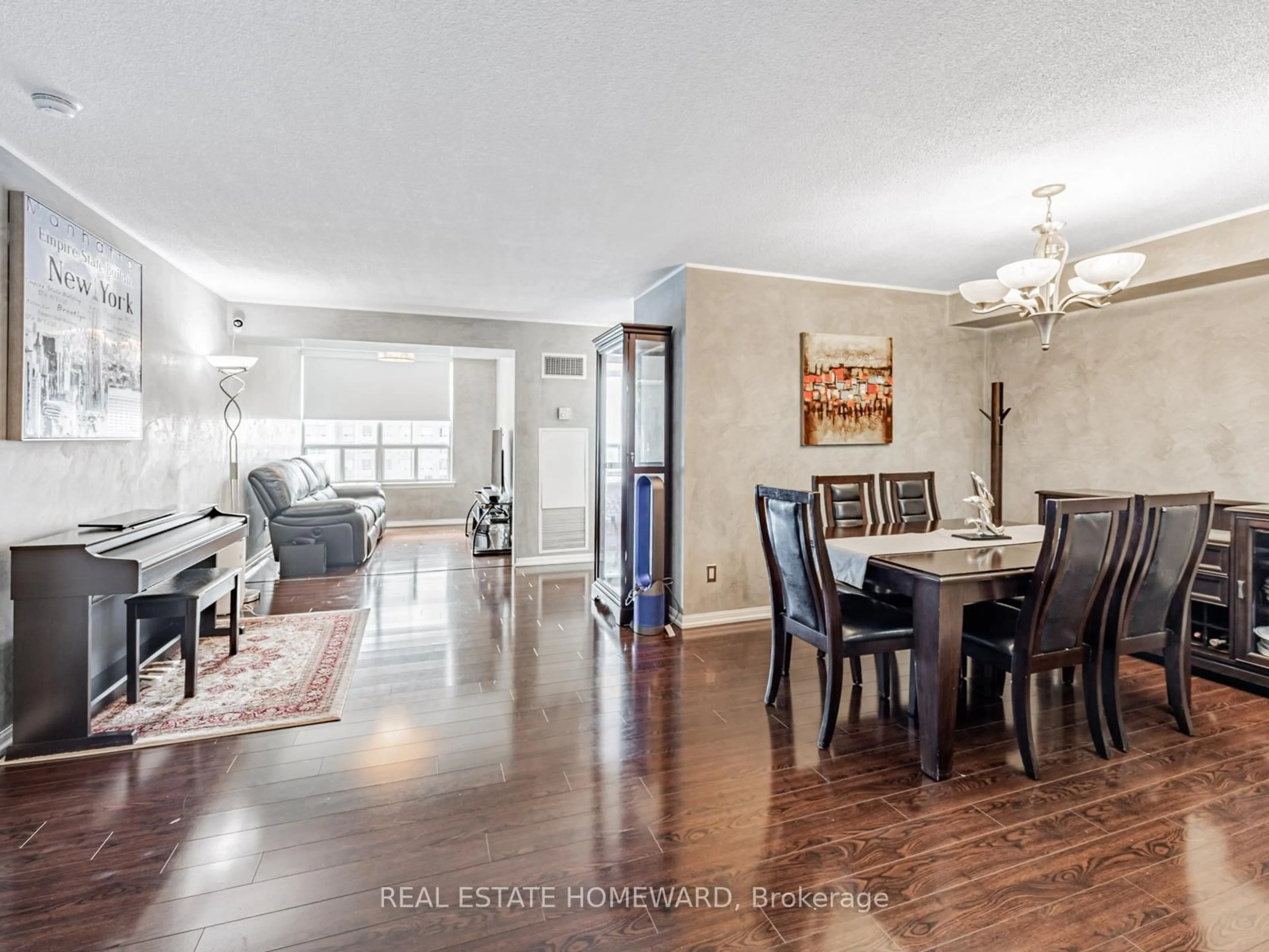 Dining room, wood/laminate floor for 88 Corporate Dr #2807, Toronto Ontario M1H 3G6