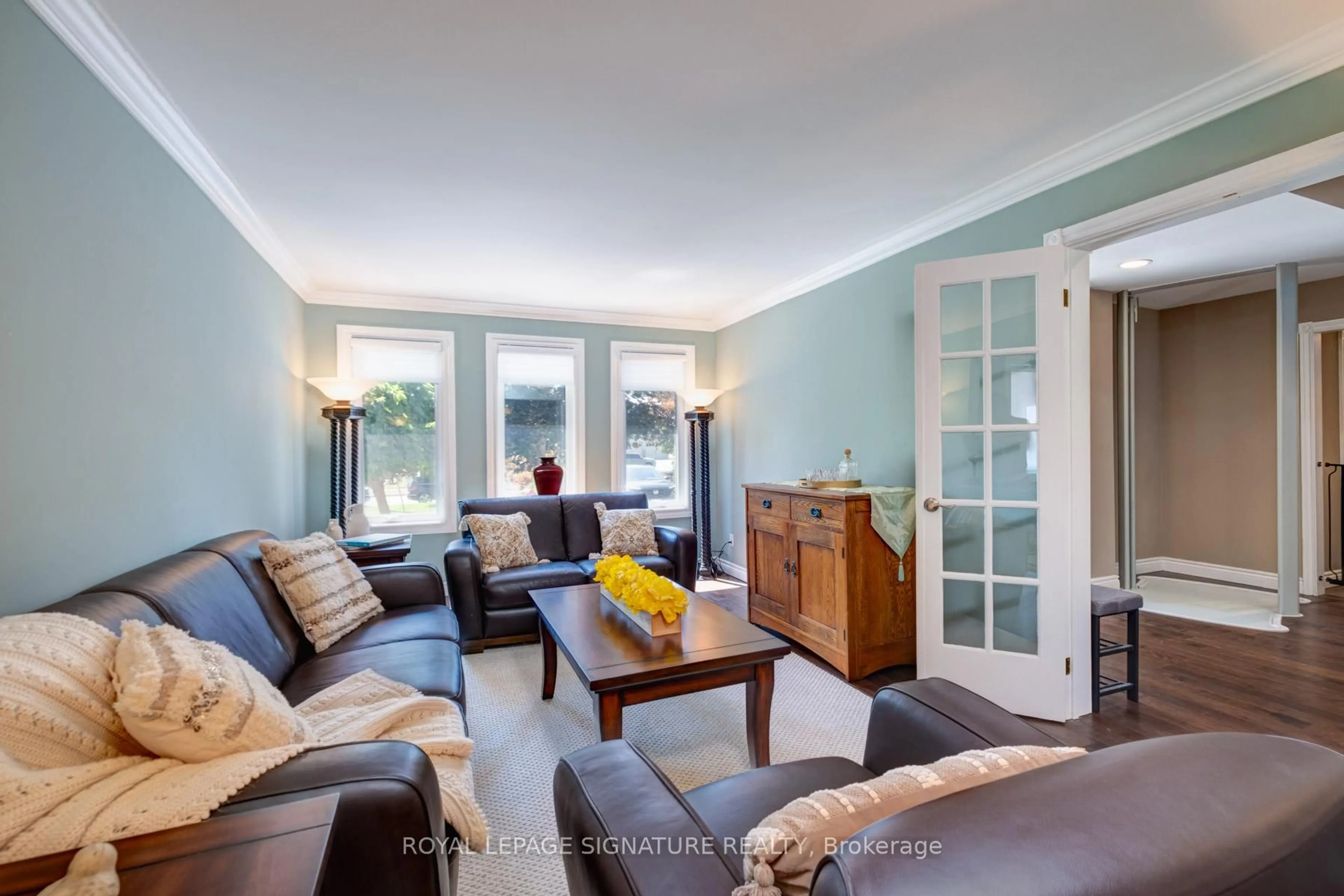 Living room with furniture, unknown for 1405 Rougemount Dr, Pickering Ontario L1V 1N2