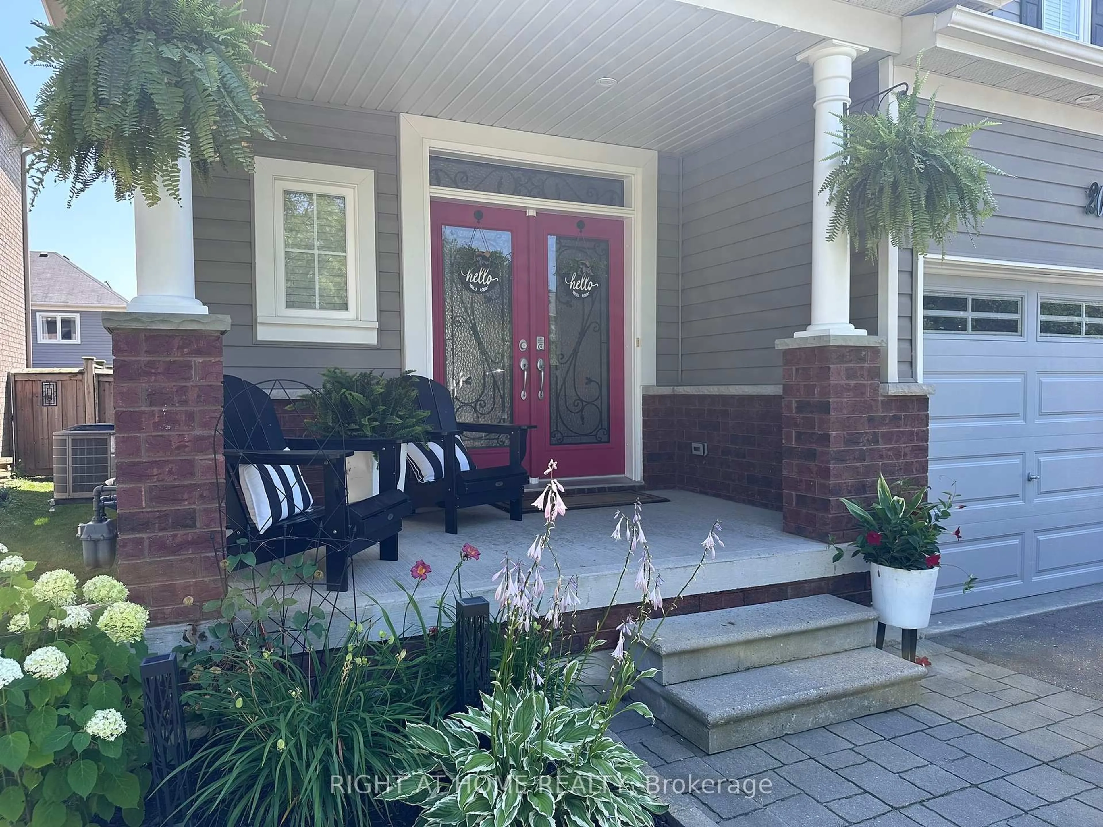 Indoor entryway for 206 Ted Miller Cres, Clarington Ontario L1C 0L6