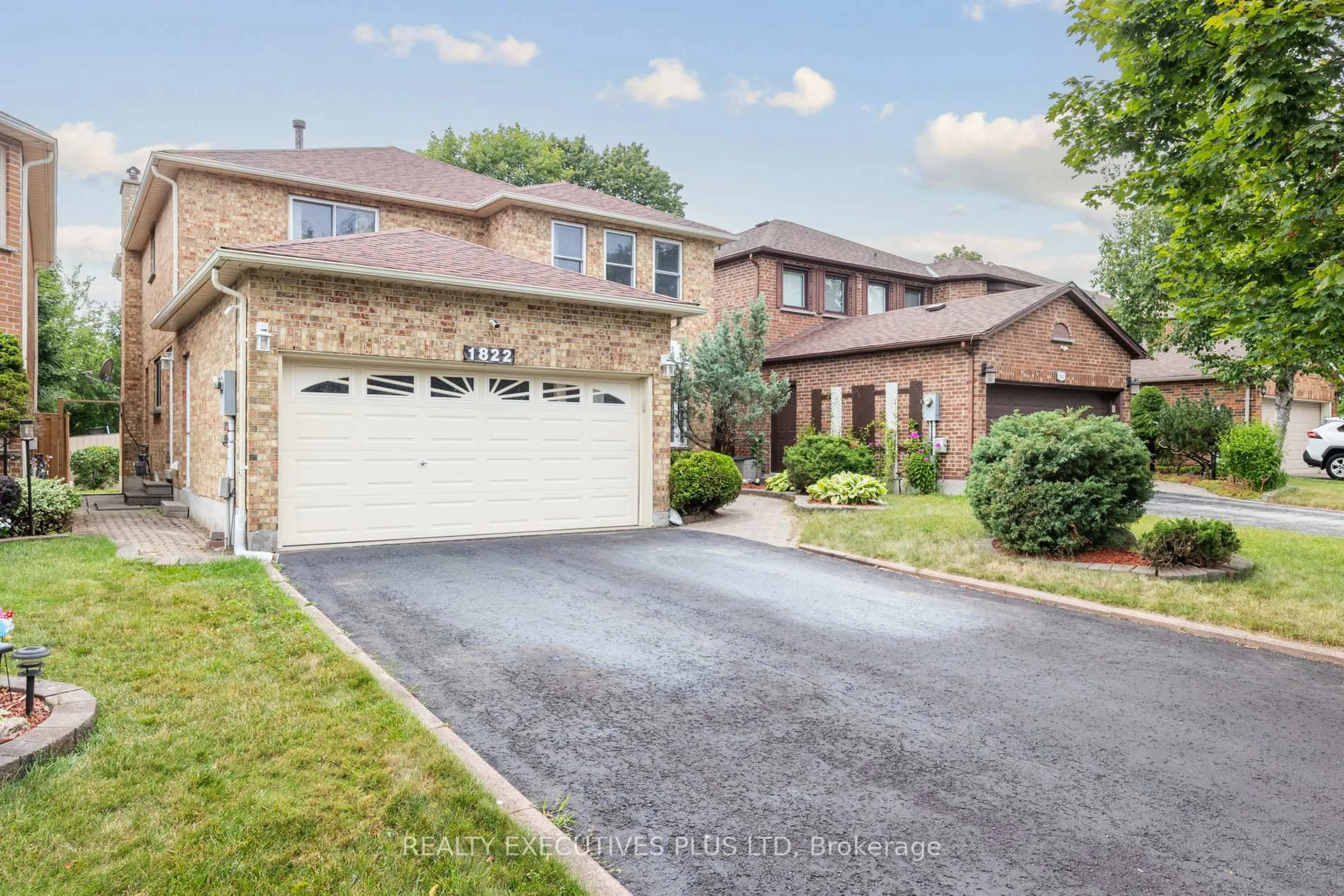 Home with brick exterior material, street for 1822 Forestview Dr, Pickering Ontario L1V 5T6