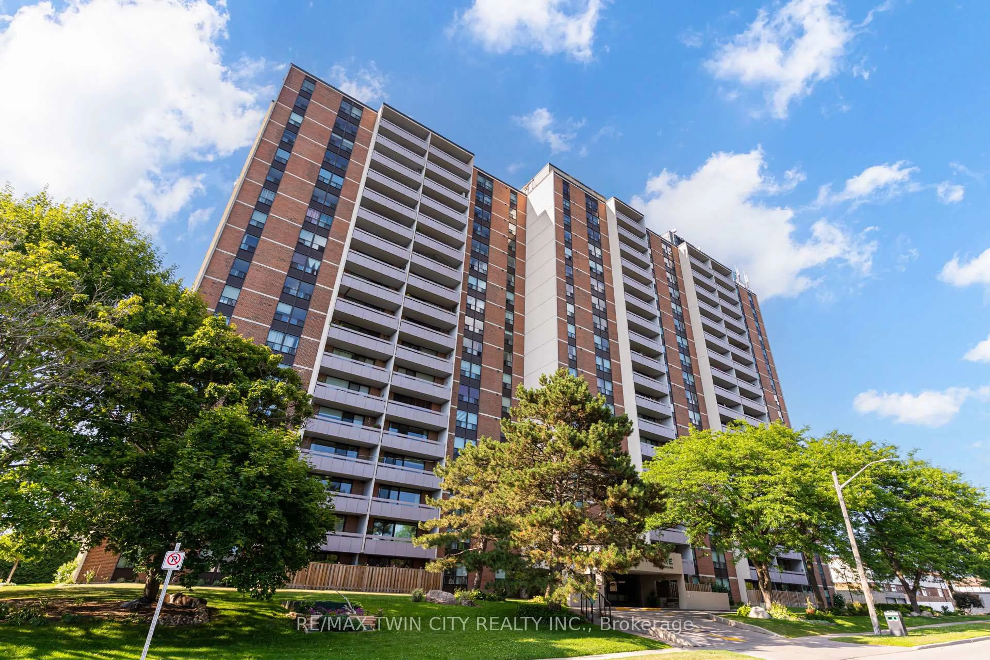 Unknown for 1210 Radom St #1507, Pickering Ontario L1W 2Z3