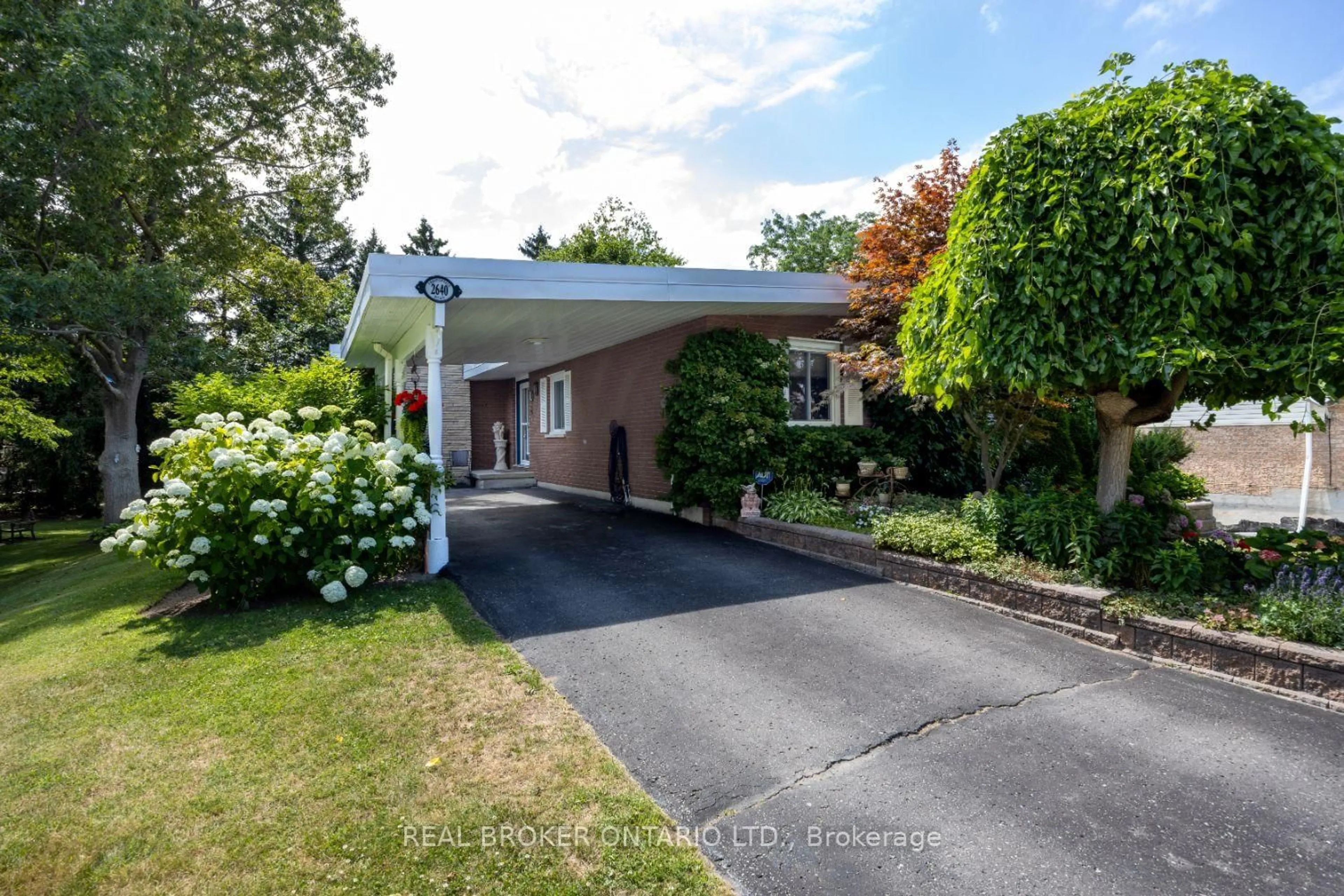 A pic from outside/outdoor area/front of a property/back of a property/a pic from drone, street for 2640 Prestonvale Rd, Clarington Ontario L1E 2R9