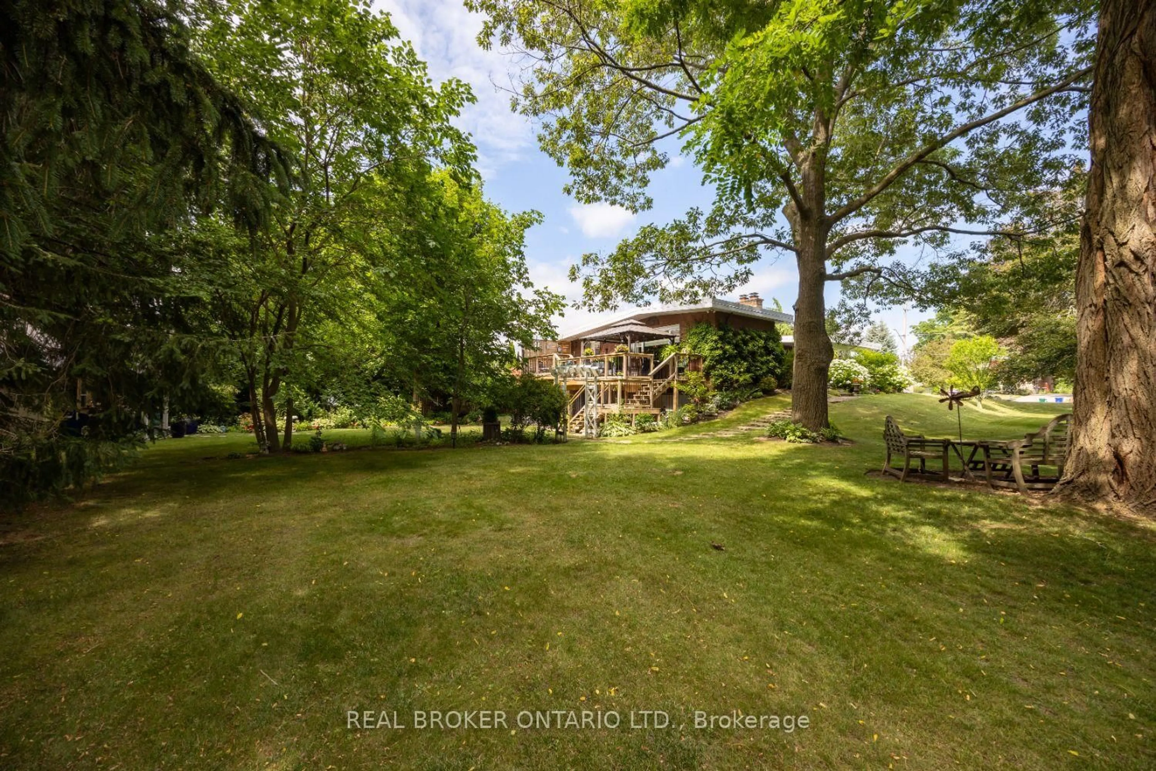A pic from outside/outdoor area/front of a property/back of a property/a pic from drone, water/lake/river/ocean view for 2640 Prestonvale Rd, Clarington Ontario L1E 2R9