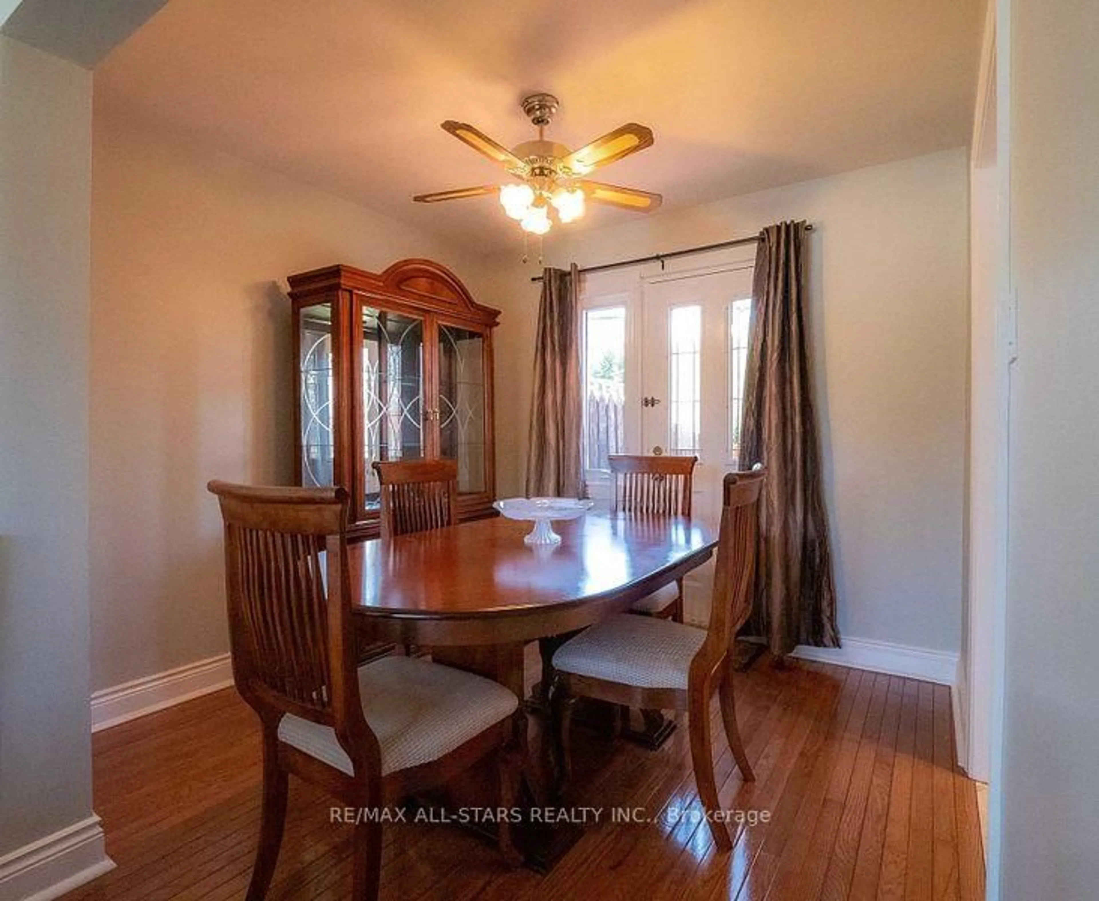 Dining room, wood/laminate floor for 34 Overture Rd, Toronto Ontario M1E 2V9
