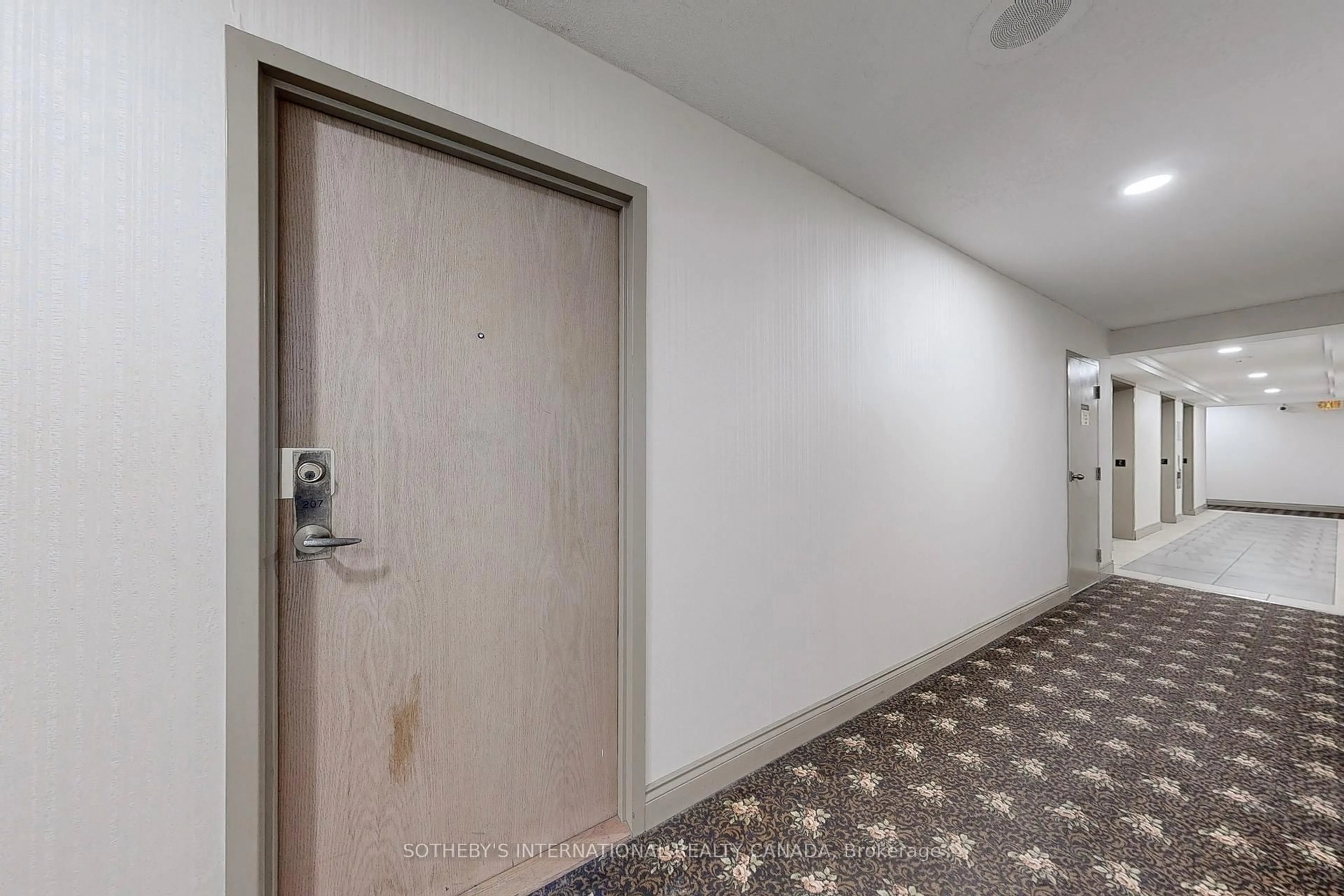 Unknown for 88 Alton Tower Circ #207, Toronto Ontario M1V 5C5