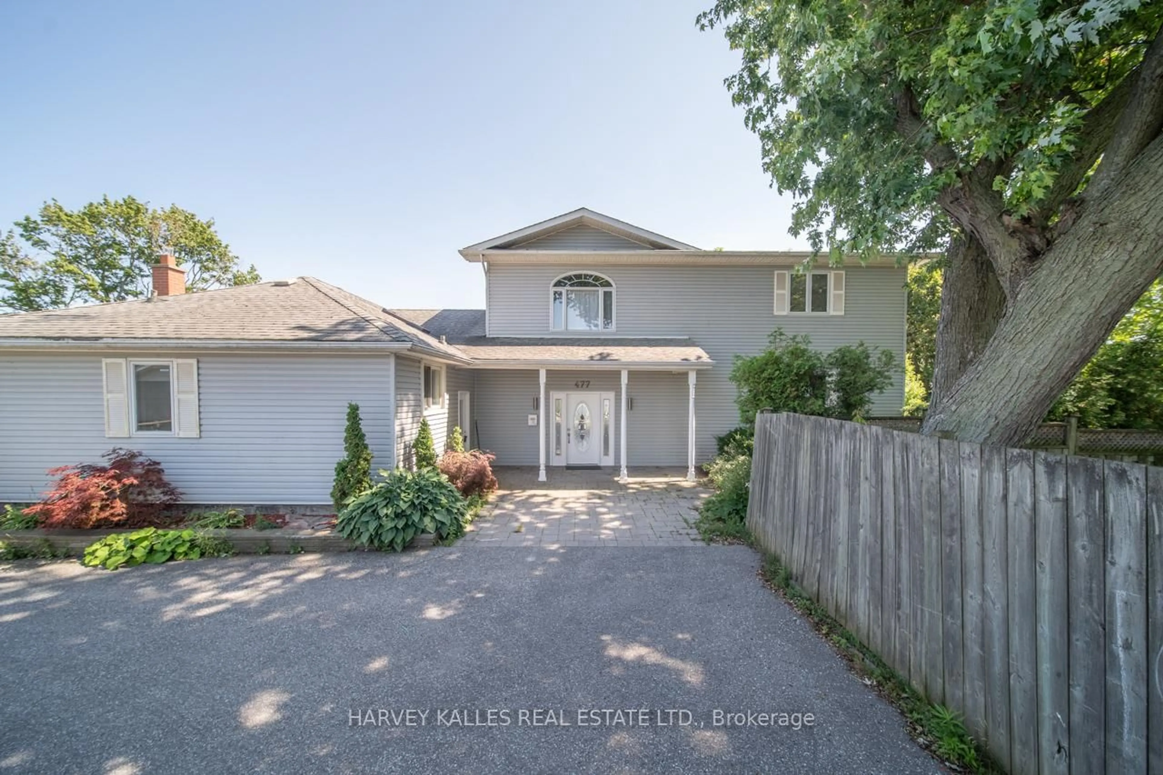 A pic from outside/outdoor area/front of a property/back of a property/a pic from drone, street for 477 Stone St, Oshawa Ontario L1J 1A4