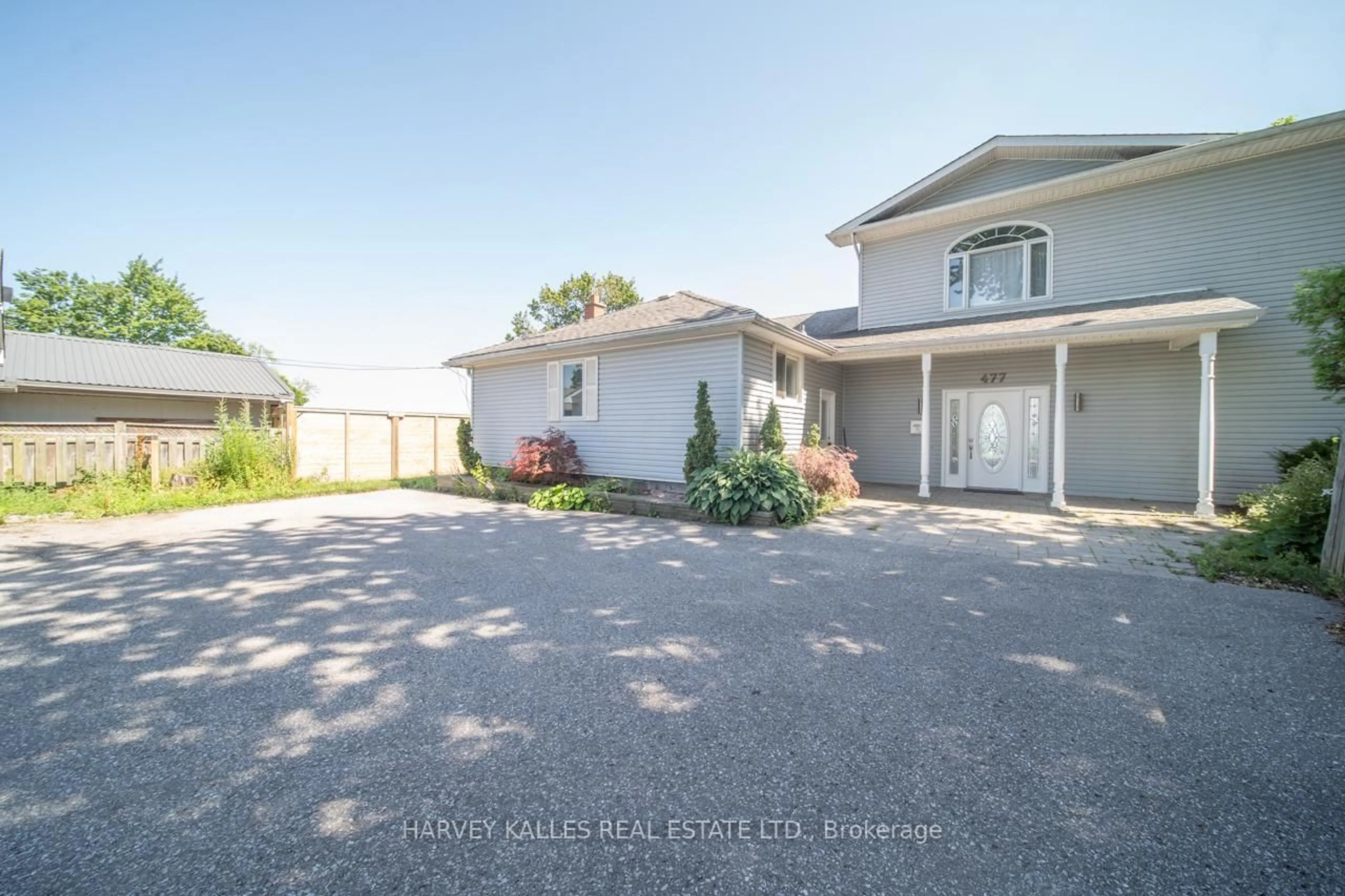 A pic from outside/outdoor area/front of a property/back of a property/a pic from drone, street for 477 Stone St, Oshawa Ontario L1J 1A4