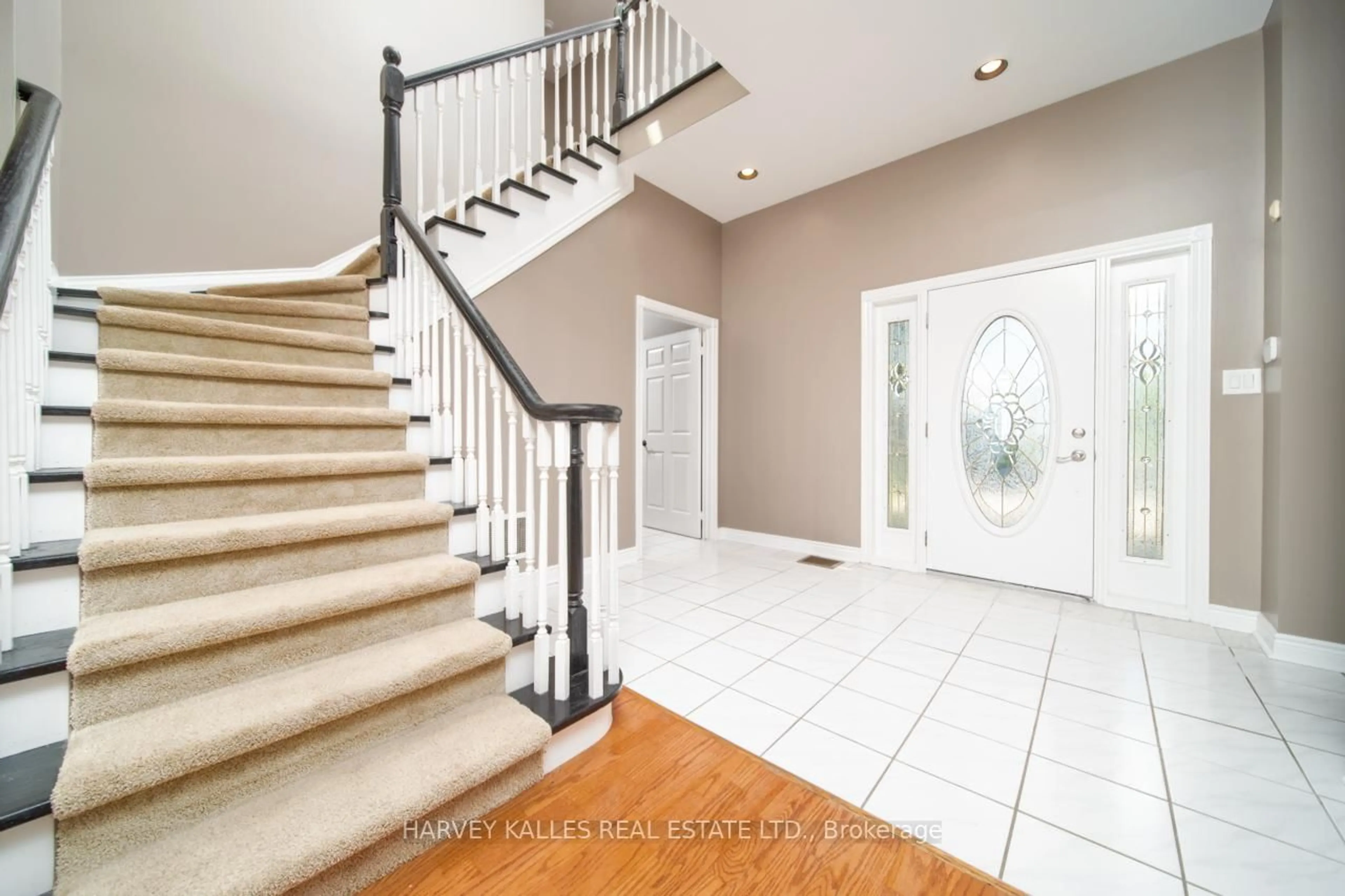 Unknown for 477 Stone St, Oshawa Ontario L1J 1A4