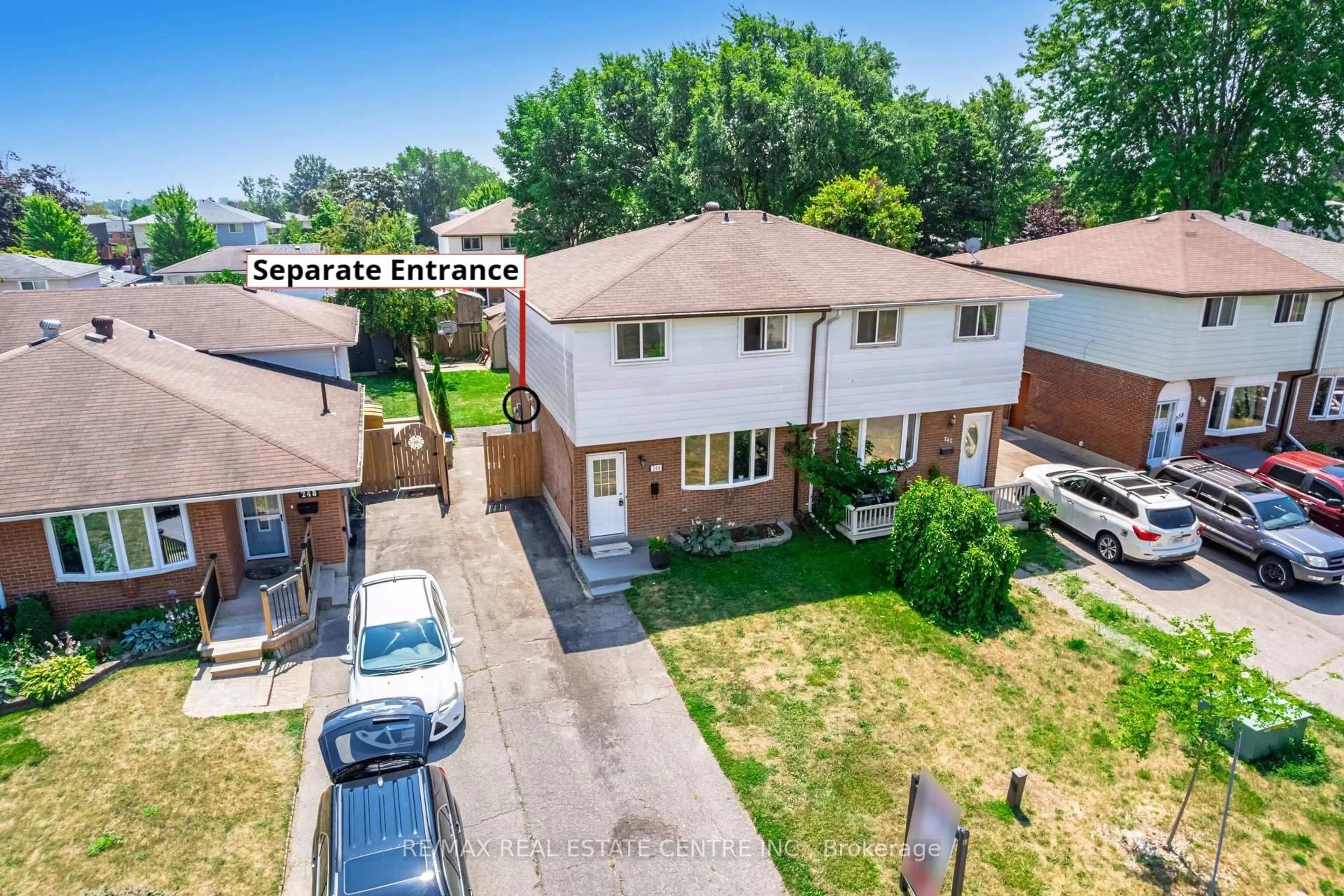 A pic from outside/outdoor area/front of a property/back of a property/a pic from drone, street for 244 Kinmount Cres, Oshawa Ontario L1J 3T7