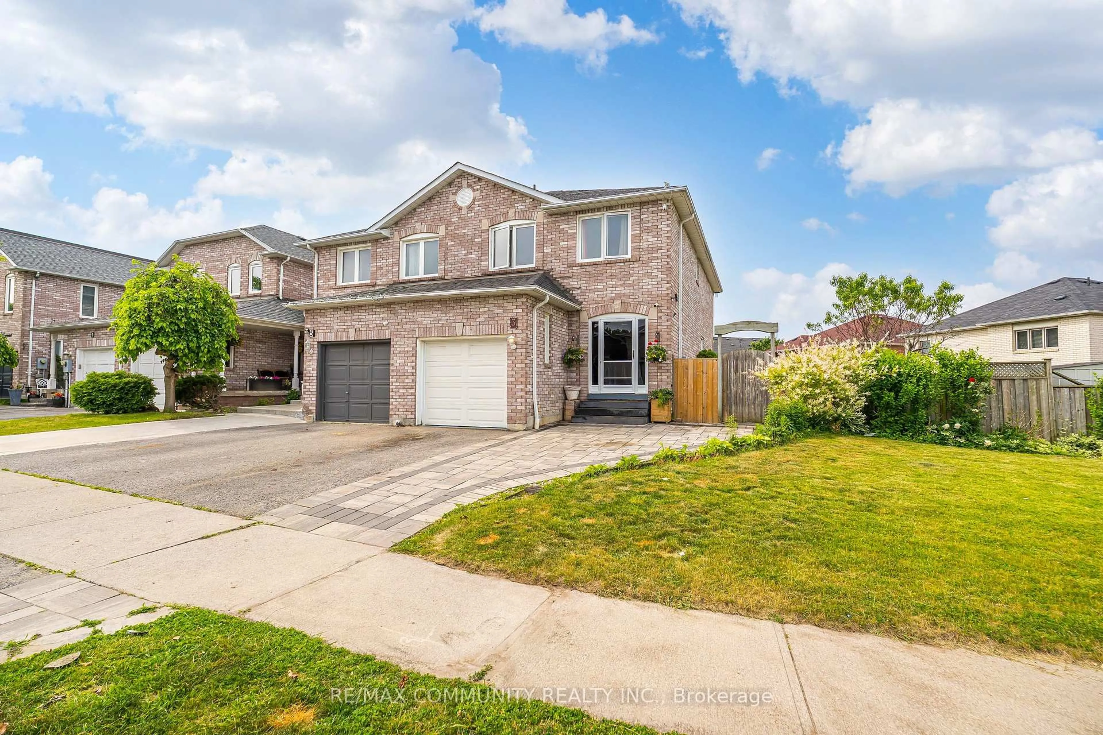 Home with brick exterior material, street for 3 Tawn Cres, Ajax Ontario L1Z 1J1