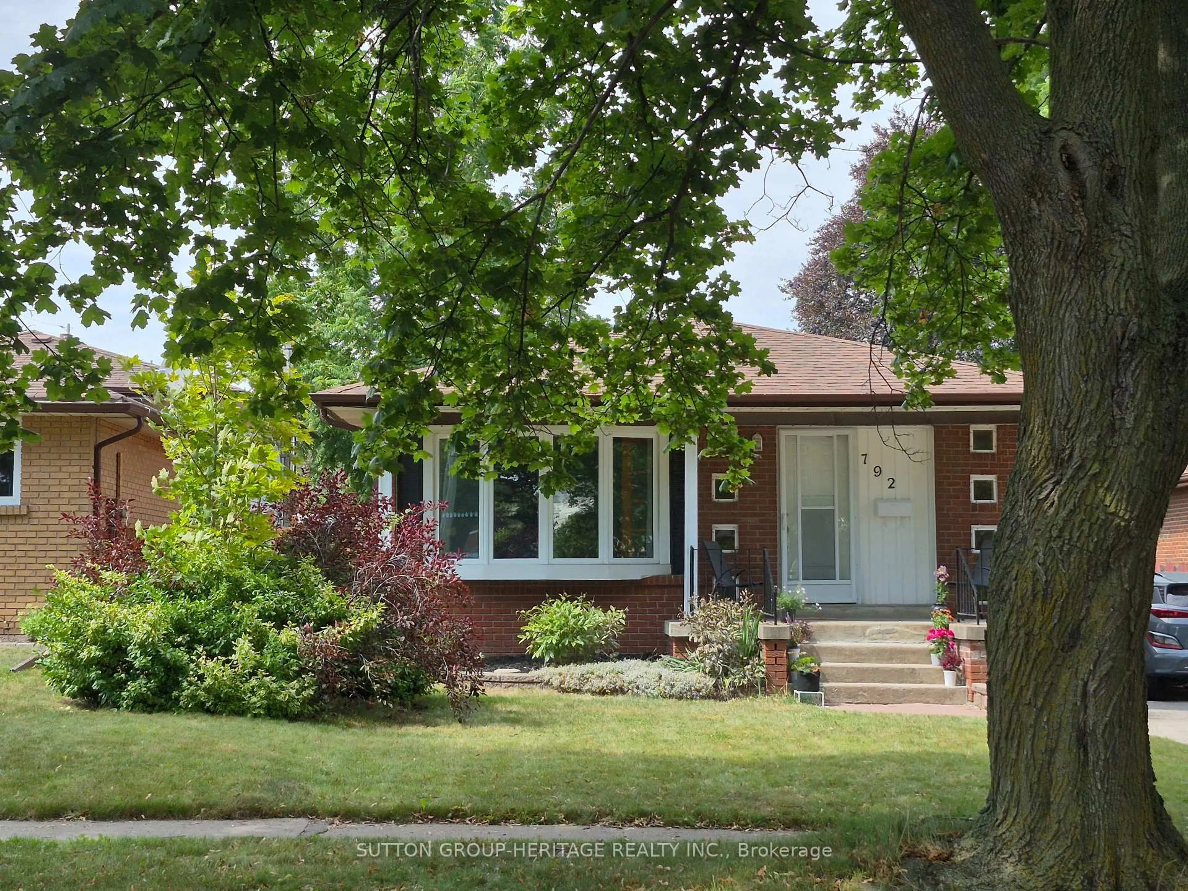 Home with brick exterior material, street for 792 Tatra Dr, Oshawa Ontario L1J 6S7