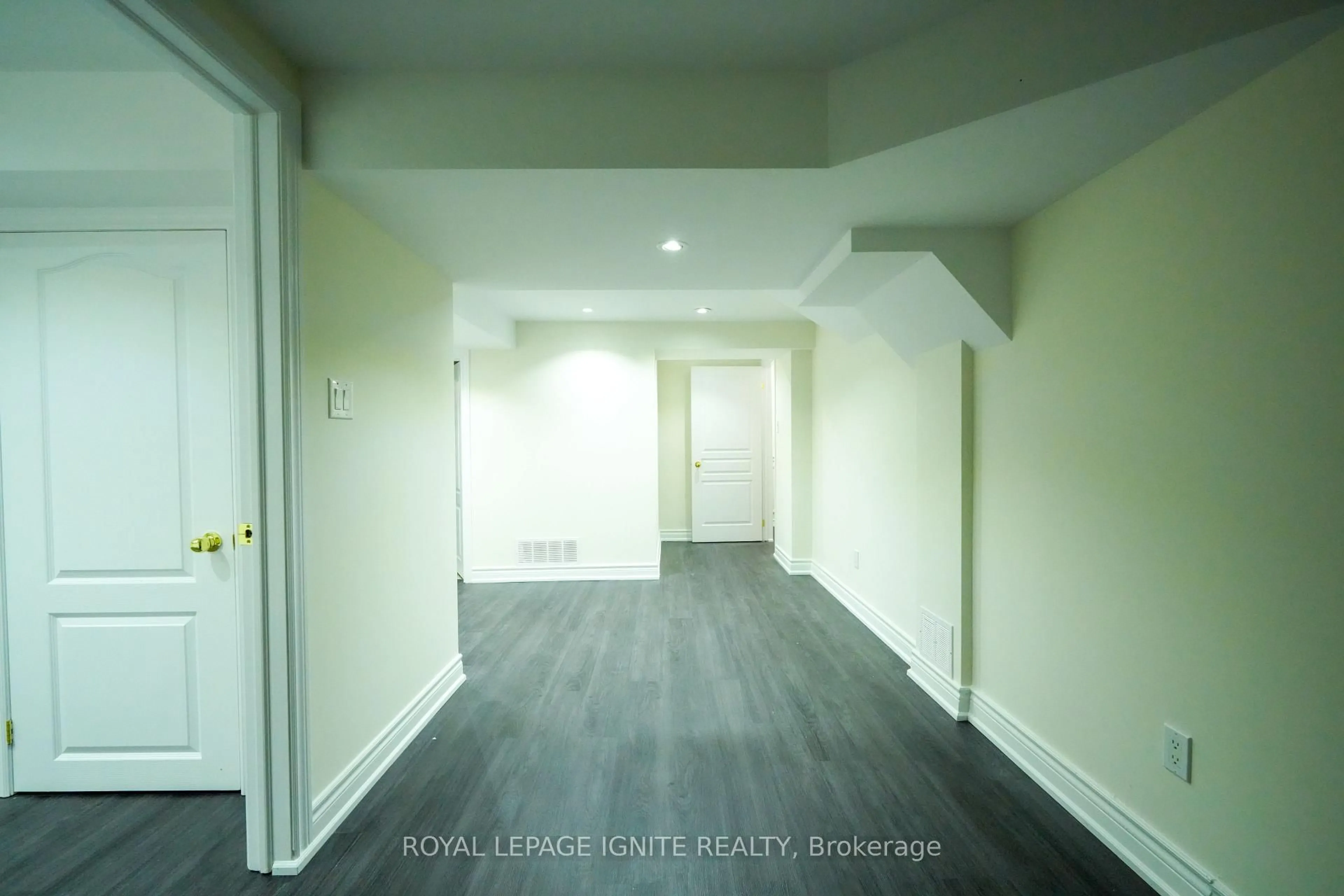 A pic of a room for 5 Dent St, Ajax Ontario L1T 4E8