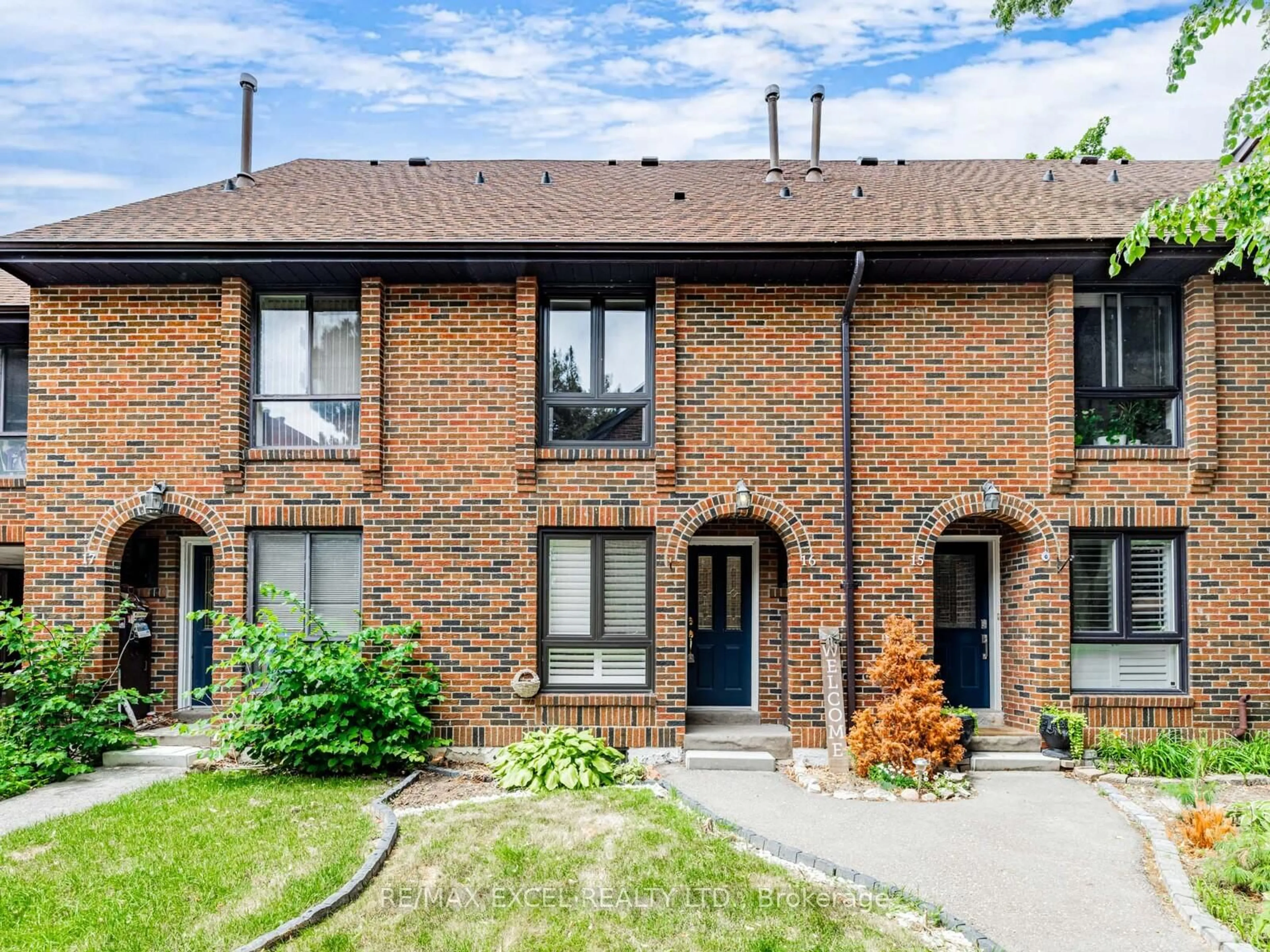 Home with brick exterior material, street for 30 Livingston Rd #16, Toronto Ontario M1E 1K6