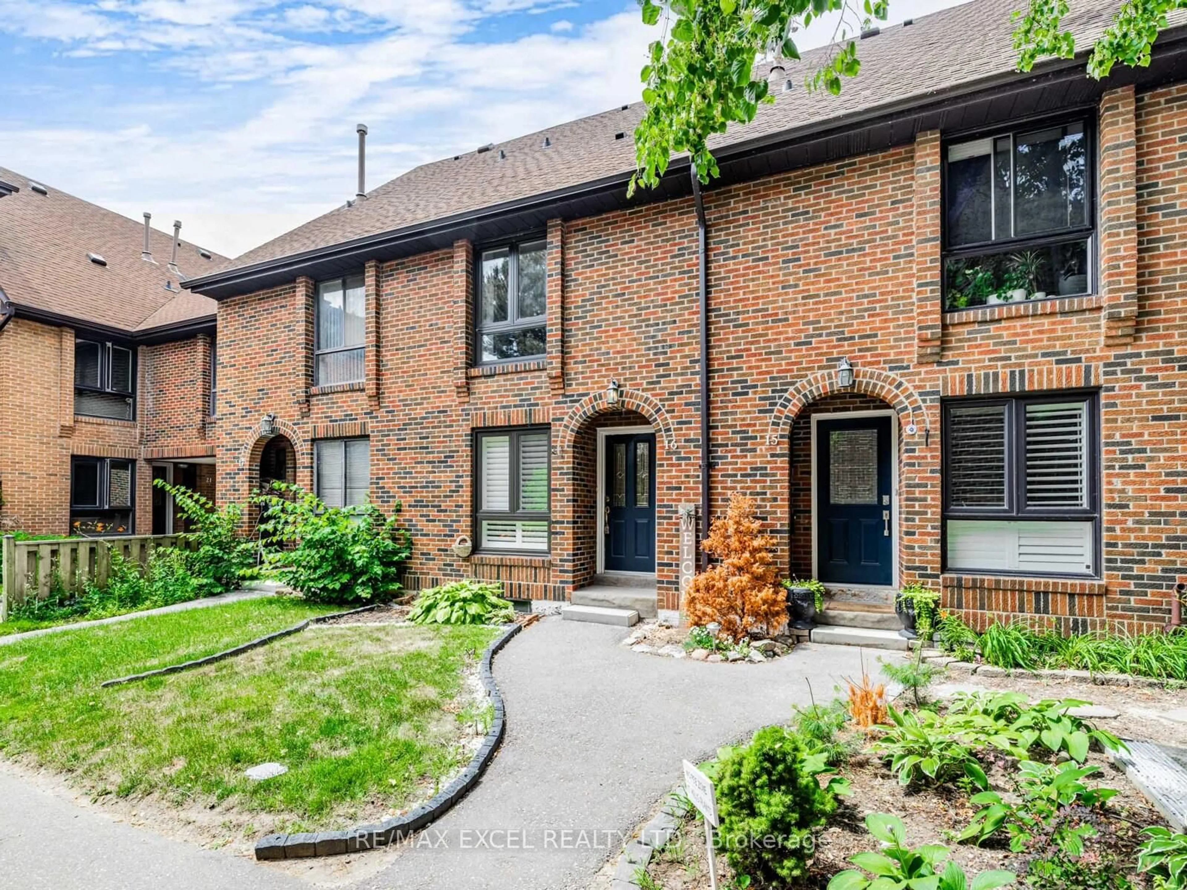 Home with brick exterior material, street for 30 Livingston Rd #16, Toronto Ontario M1E 1K6