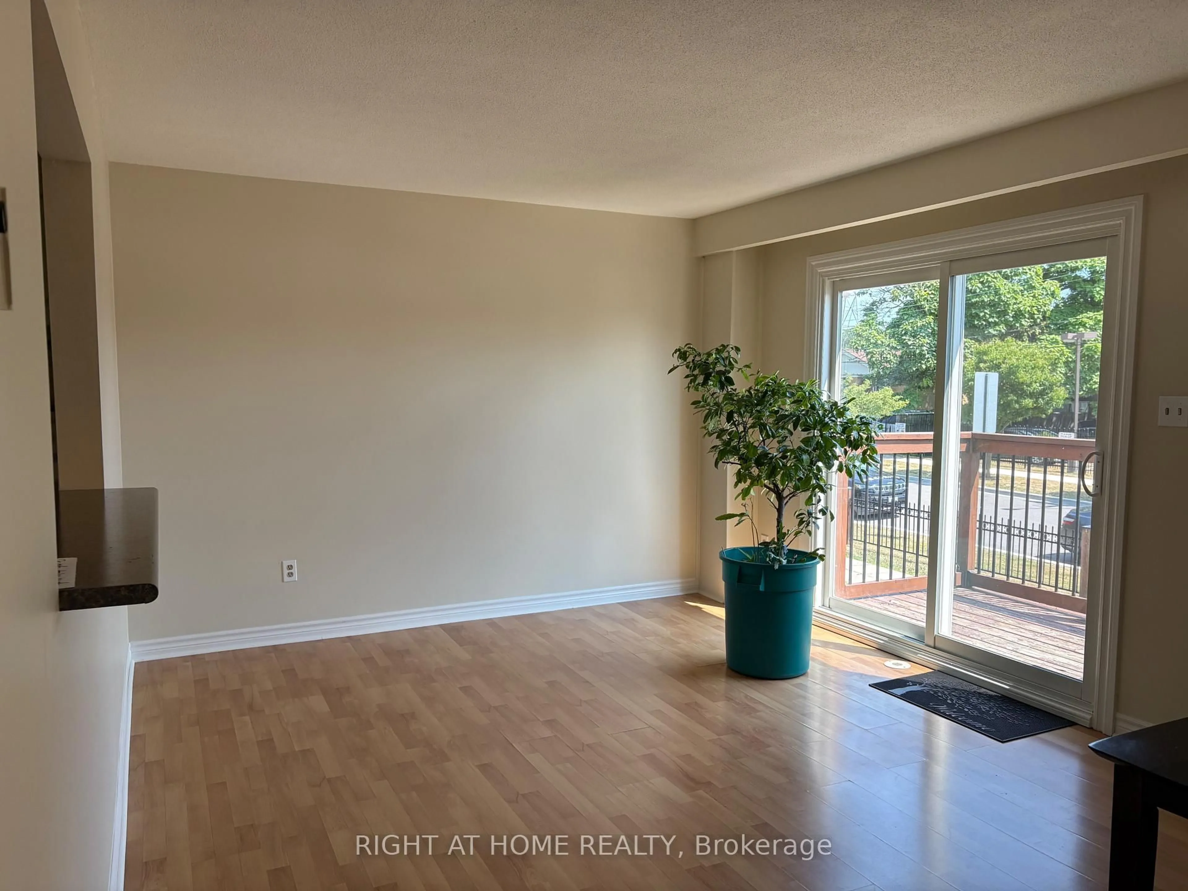 A pic of a room for 2 White Abbey Park #3, Toronto Ontario M1R 5A1