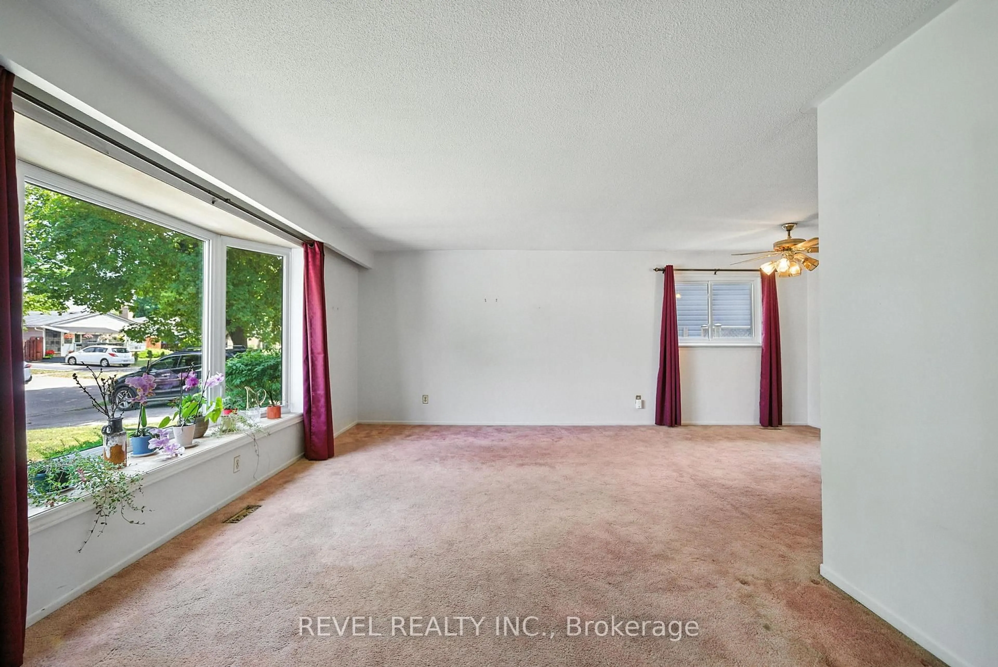 A pic of a room for 12 Swanston Cres, Ajax Ontario L1S 3J6