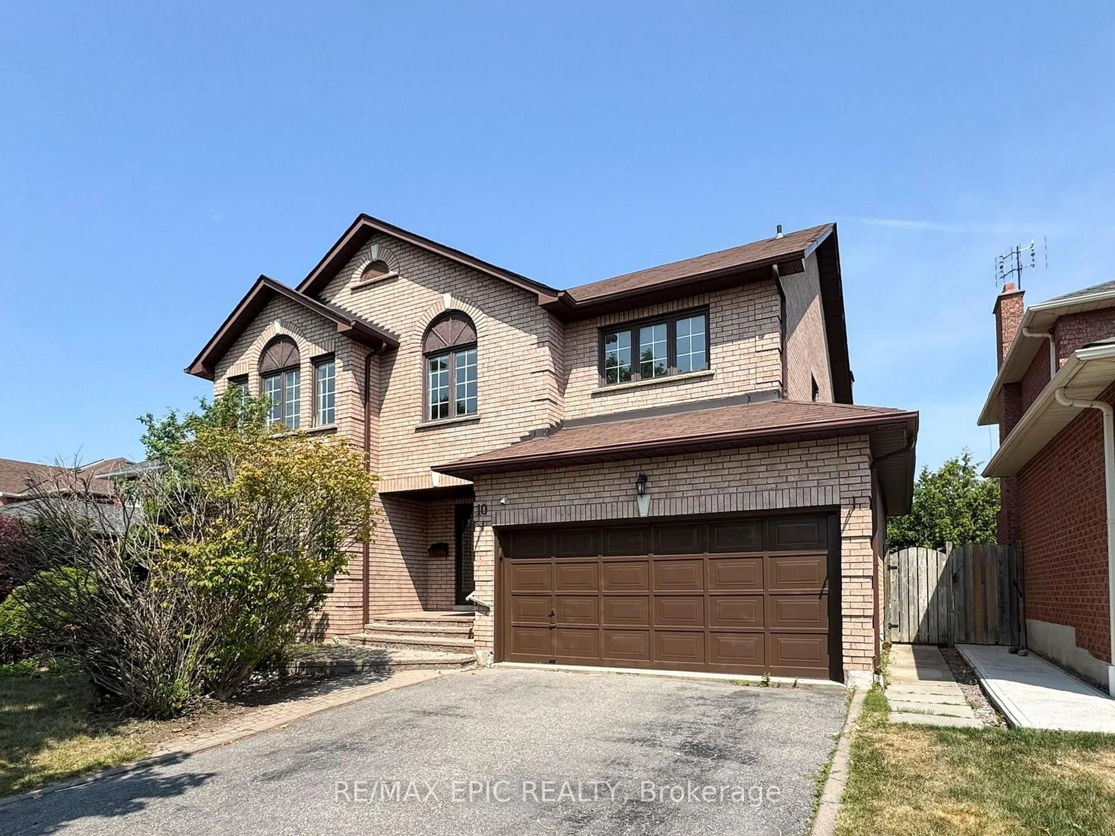 Home with brick exterior material, street for 10 Corner Stone Cres, Whitby Ontario L1R 1Z4