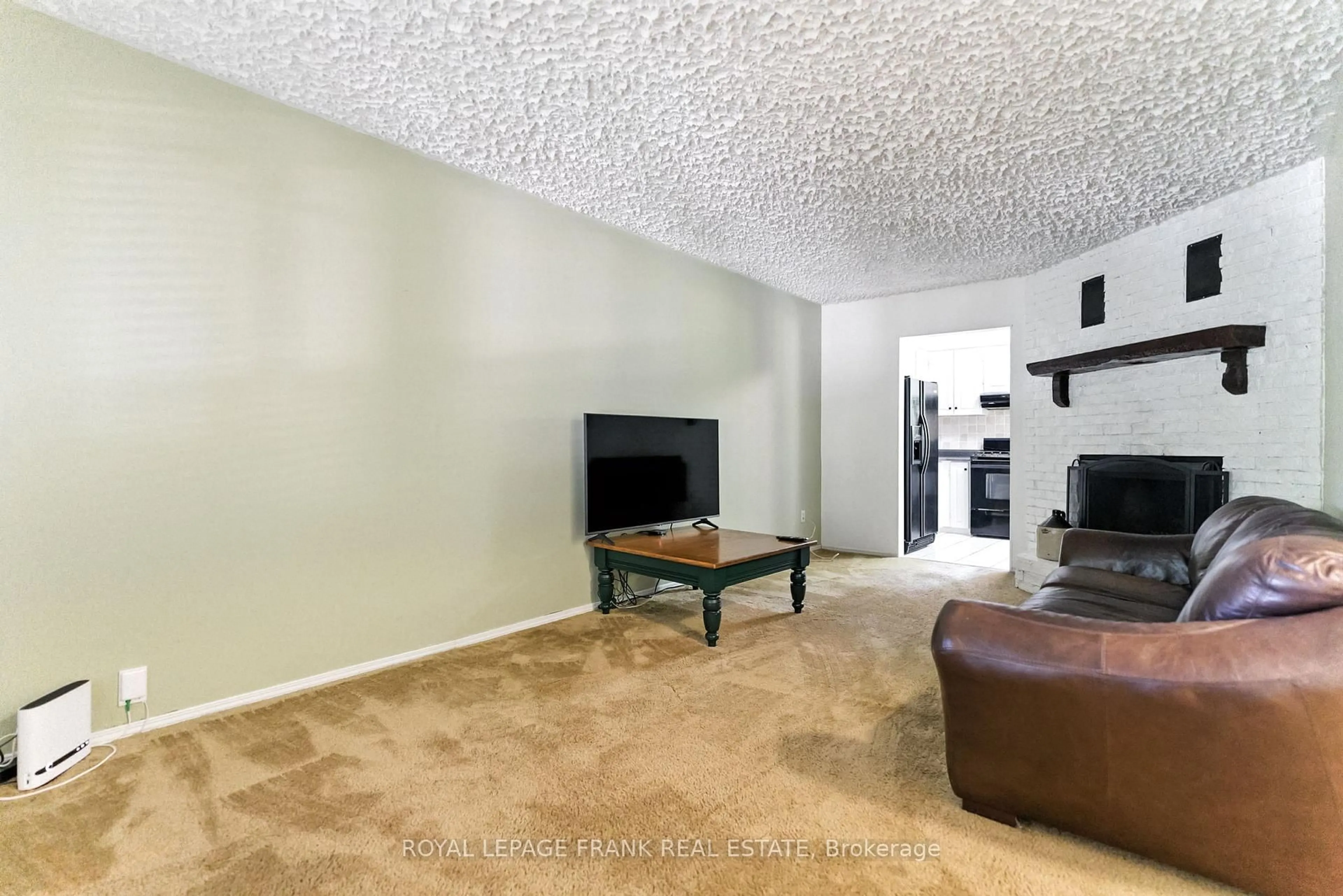 Living room with furniture, unknown for 124 Guthrie Cres, Whitby Ontario L1P 1A7
