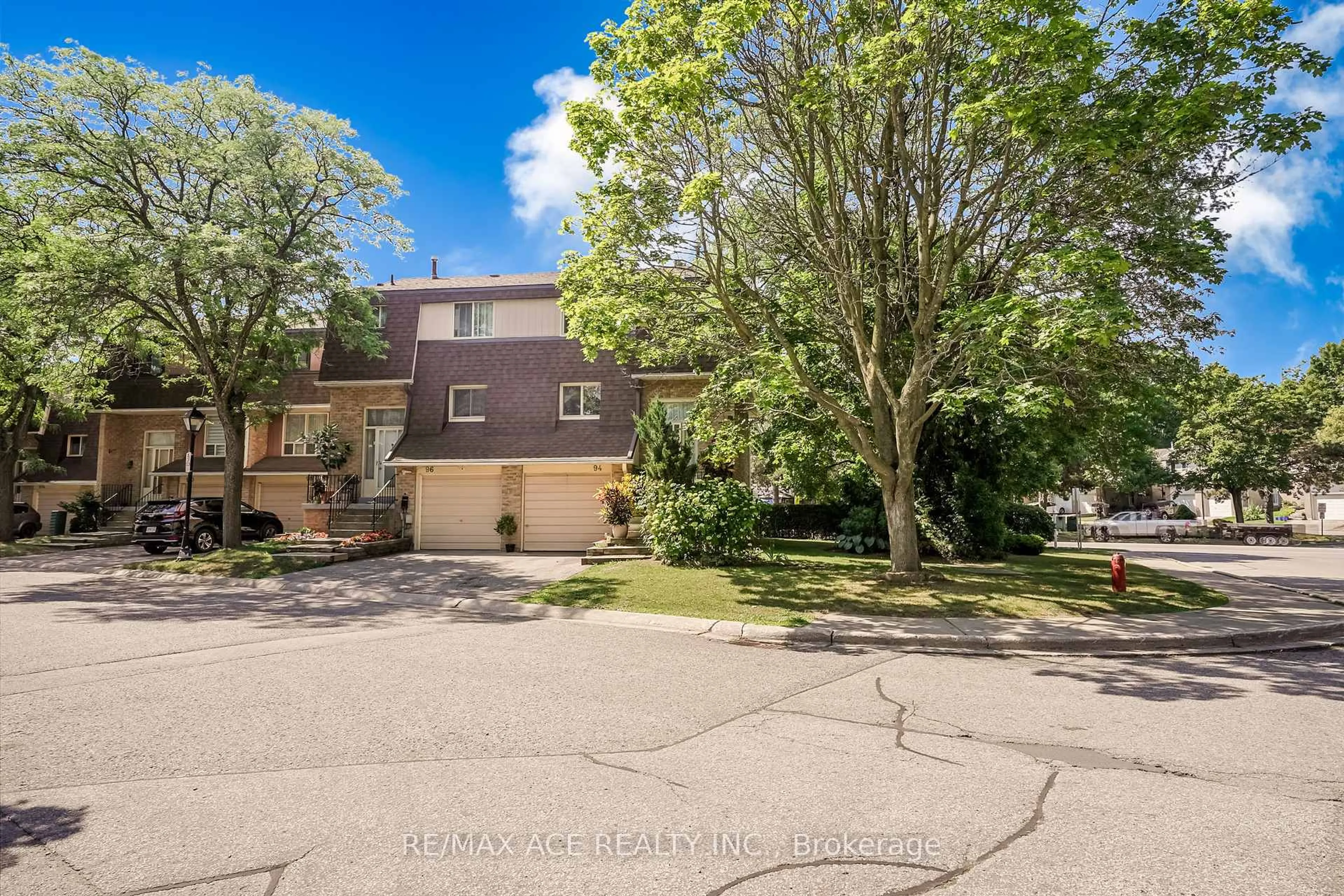 A pic from outside/outdoor area/front of a property/back of a property/a pic from drone, street for 371 Orton Park Rd #94, Toronto Ontario M1G 3V1