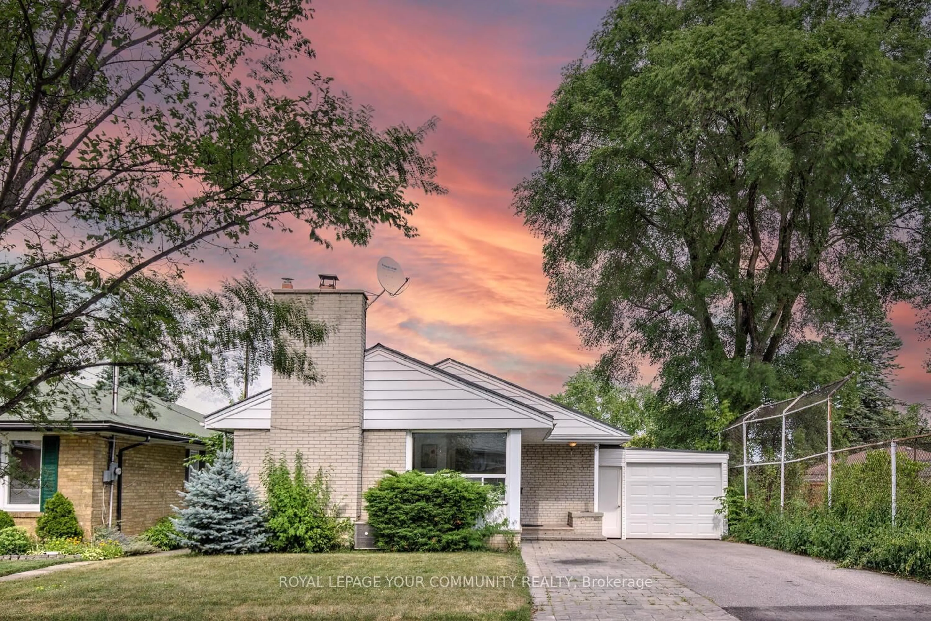 Unknown for 1 Courton Dr, Toronto Ontario M1R 1K5