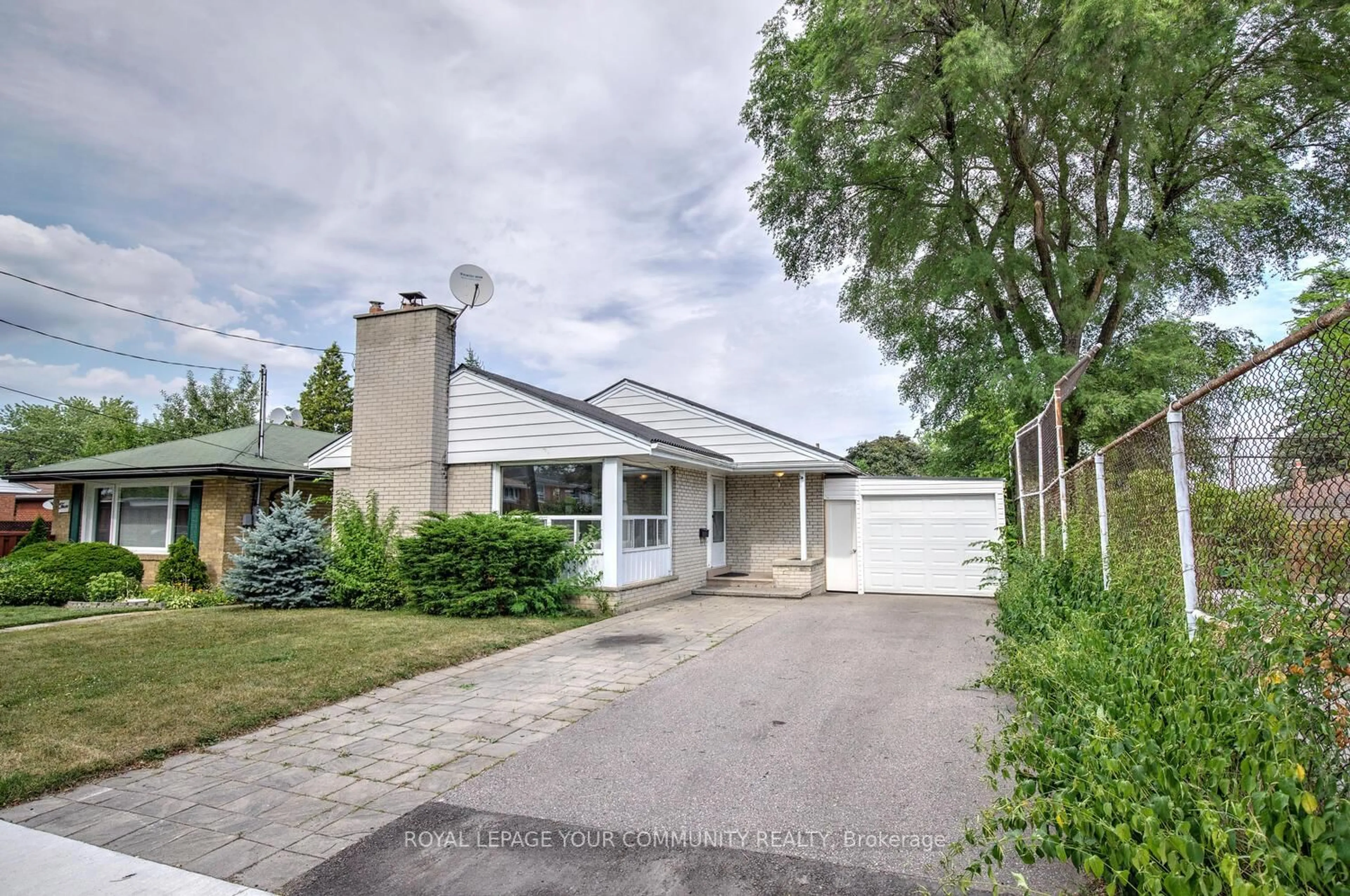 Unknown for 1 Courton Dr, Toronto Ontario M1R 1K5