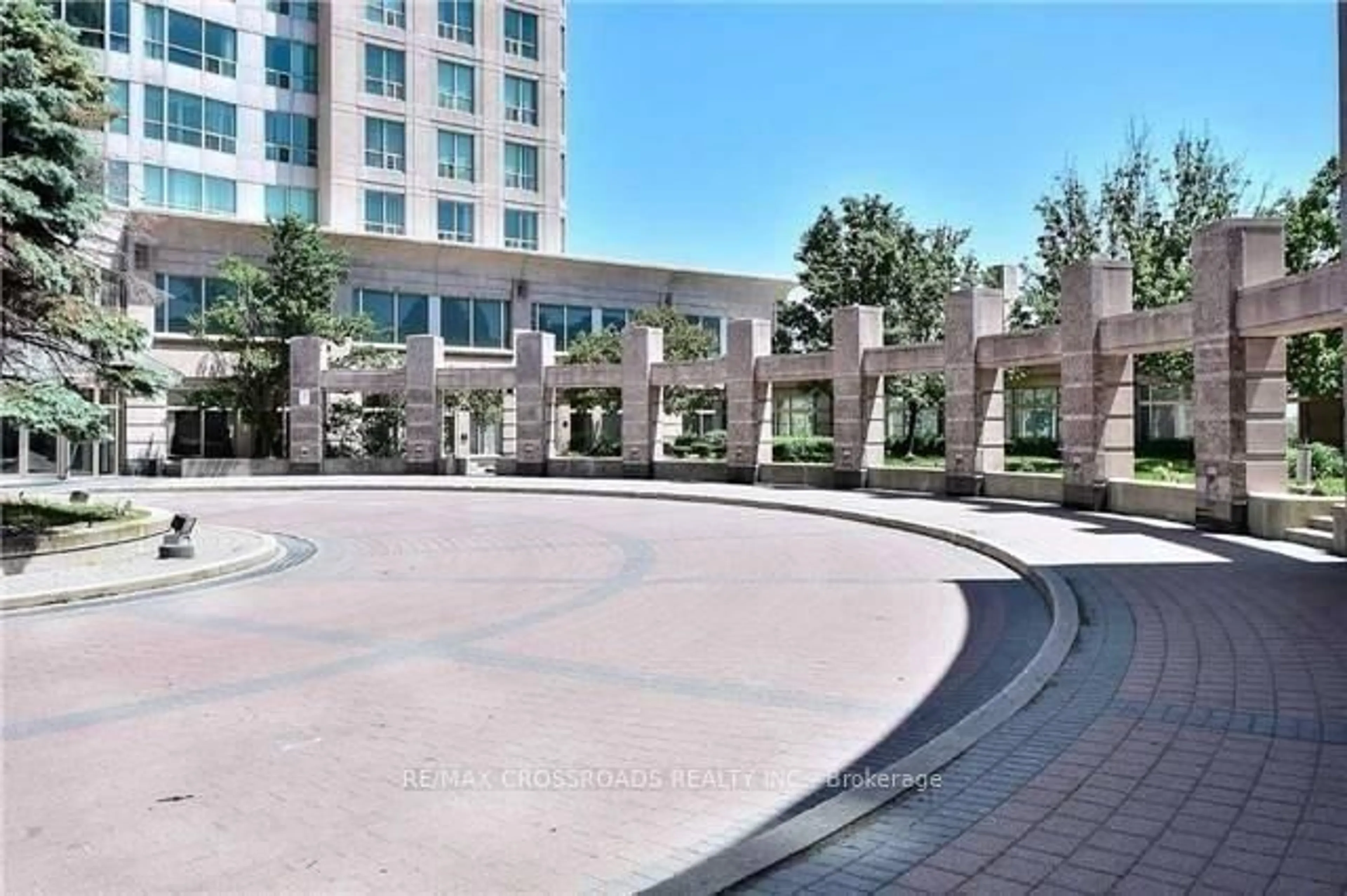 Patio, unknown for 8 Lee Centre Dr #2112, Toronto Ontario M1H 3H8