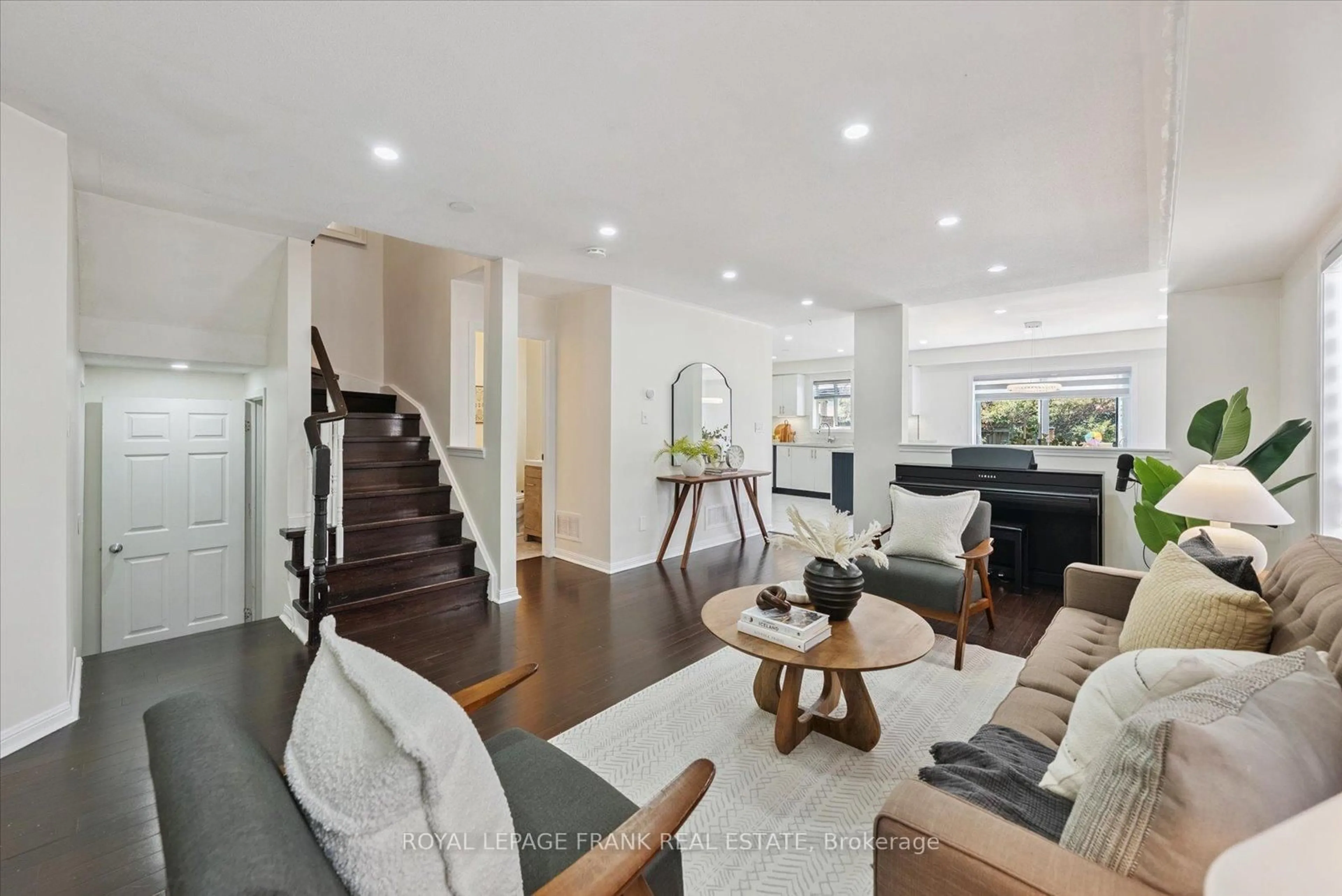 Living room with furniture, unknown for 20 Regatta Cres, Whitby Ontario L1N 9V2