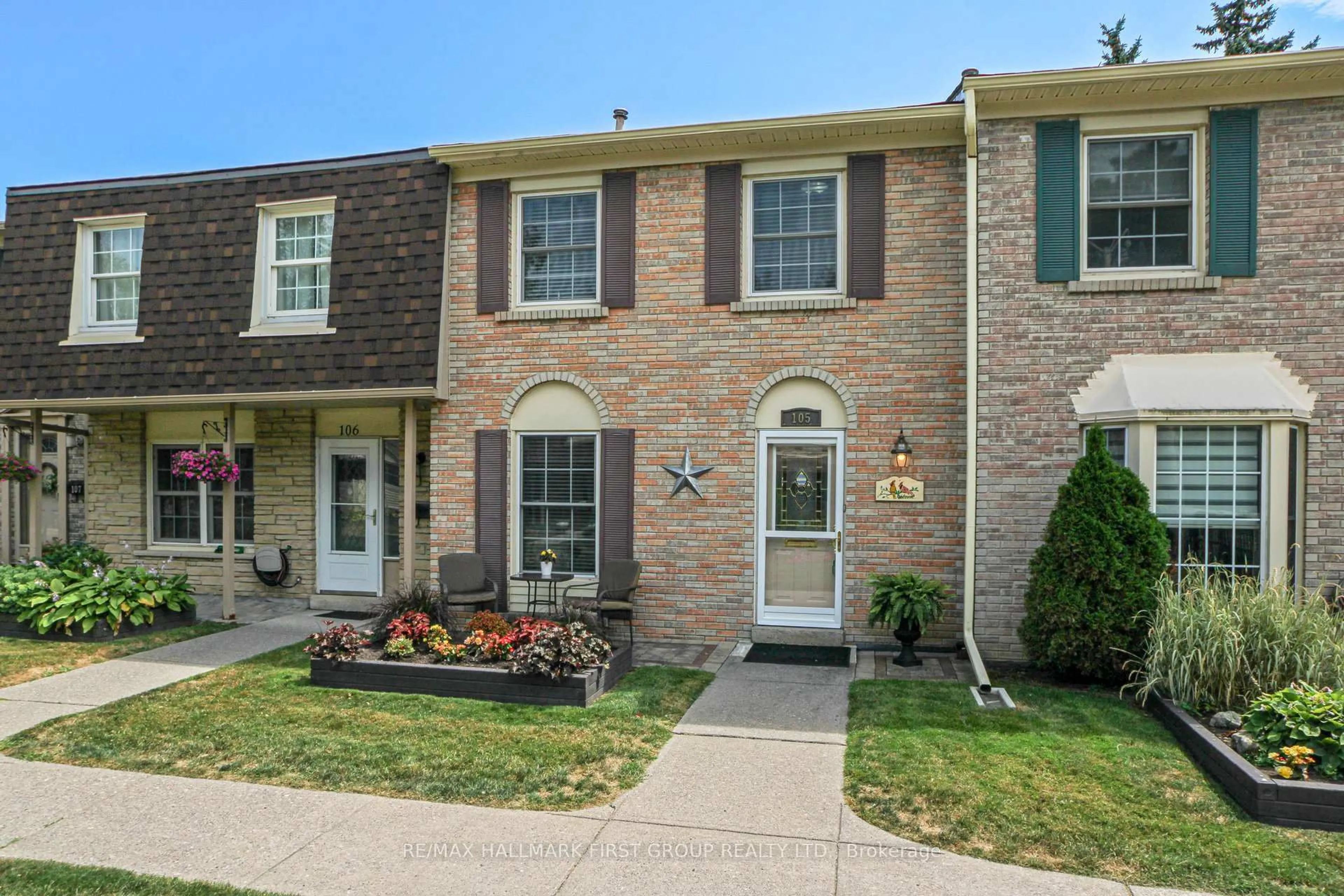Home with brick exterior material, street for 580 Eyer Dr #105, Pickering Ontario L1W 3B7