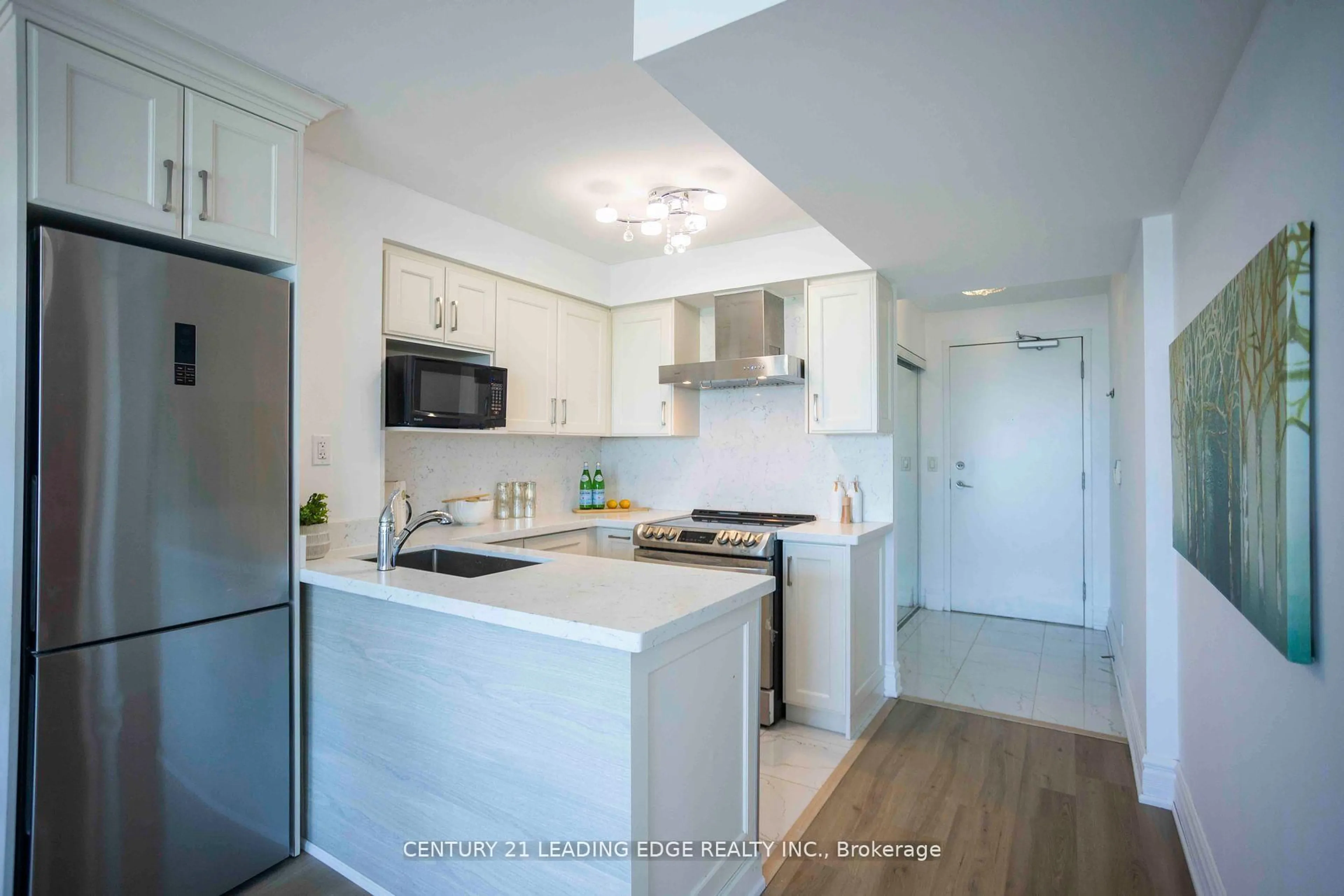 Open concept kitchen, ceramic/tile floor for 38 Lee Centre Dr #2112, Toronto Ontario M1H 3J7