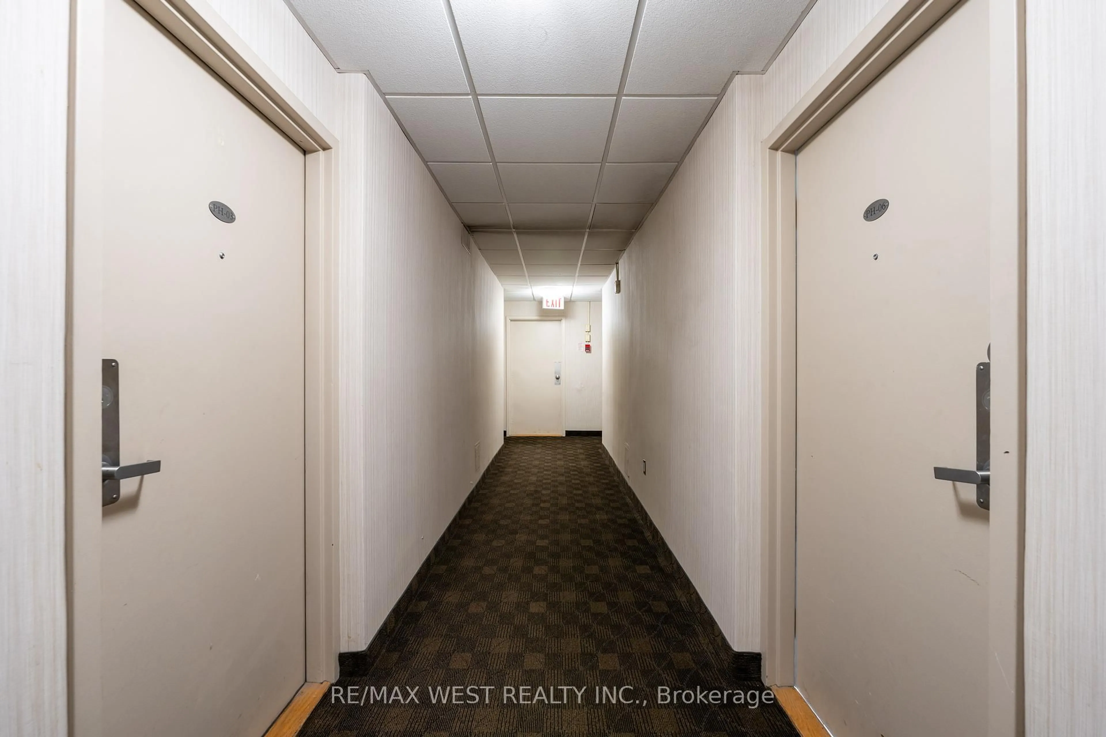 Unknown for 5 Massey Sq #PH5, Toronto Ontario M4C 5L6