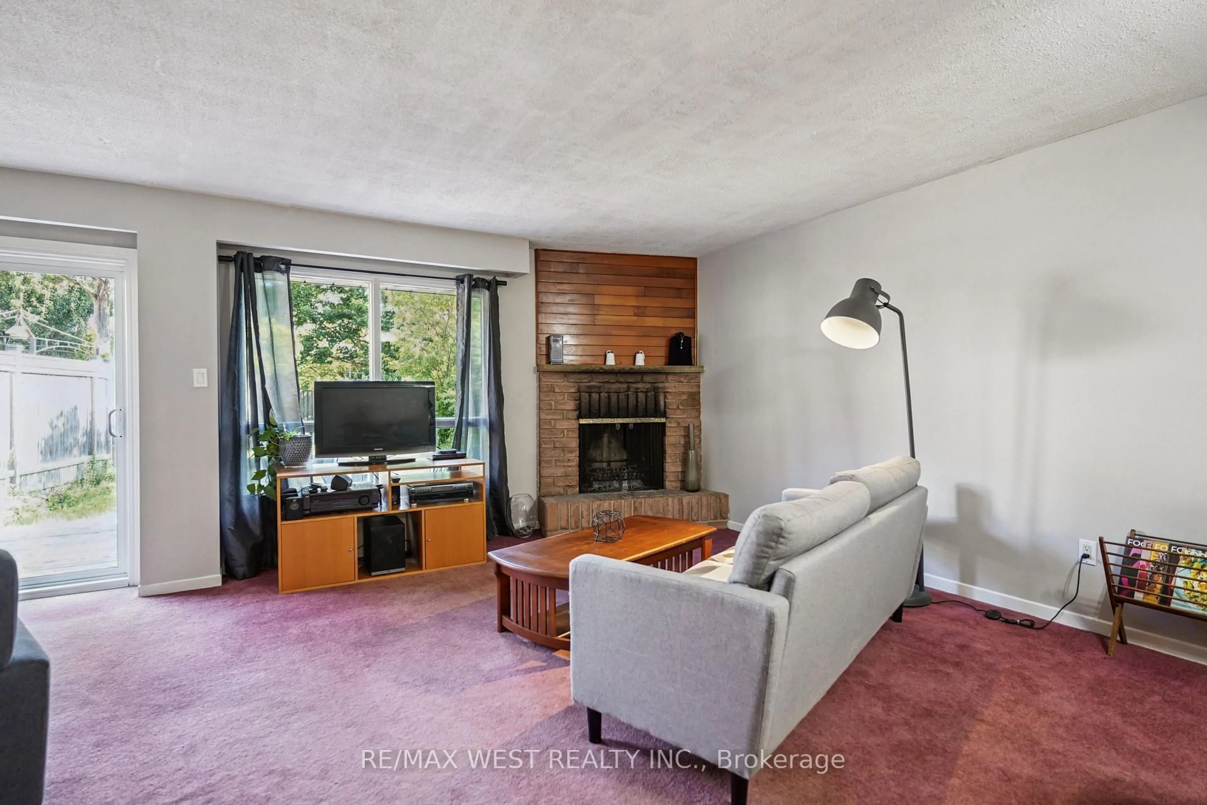 Living room with furniture, unknown for 1182 Canborough Cres, Pickering Ontario L1V 3K9