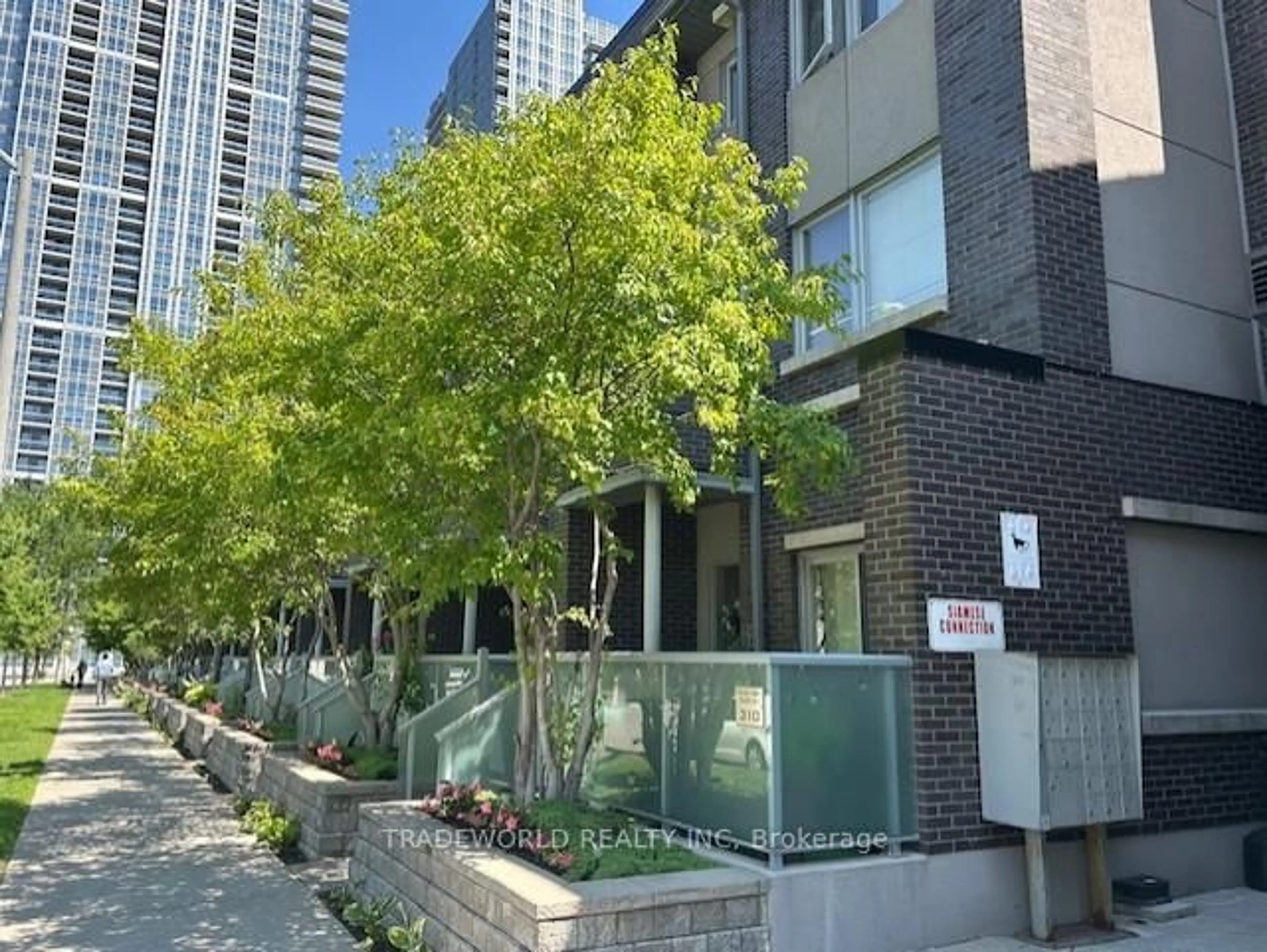 Unknown for 310 Village Green Sq #TH#38, Toronto Ontario M1S 0L1