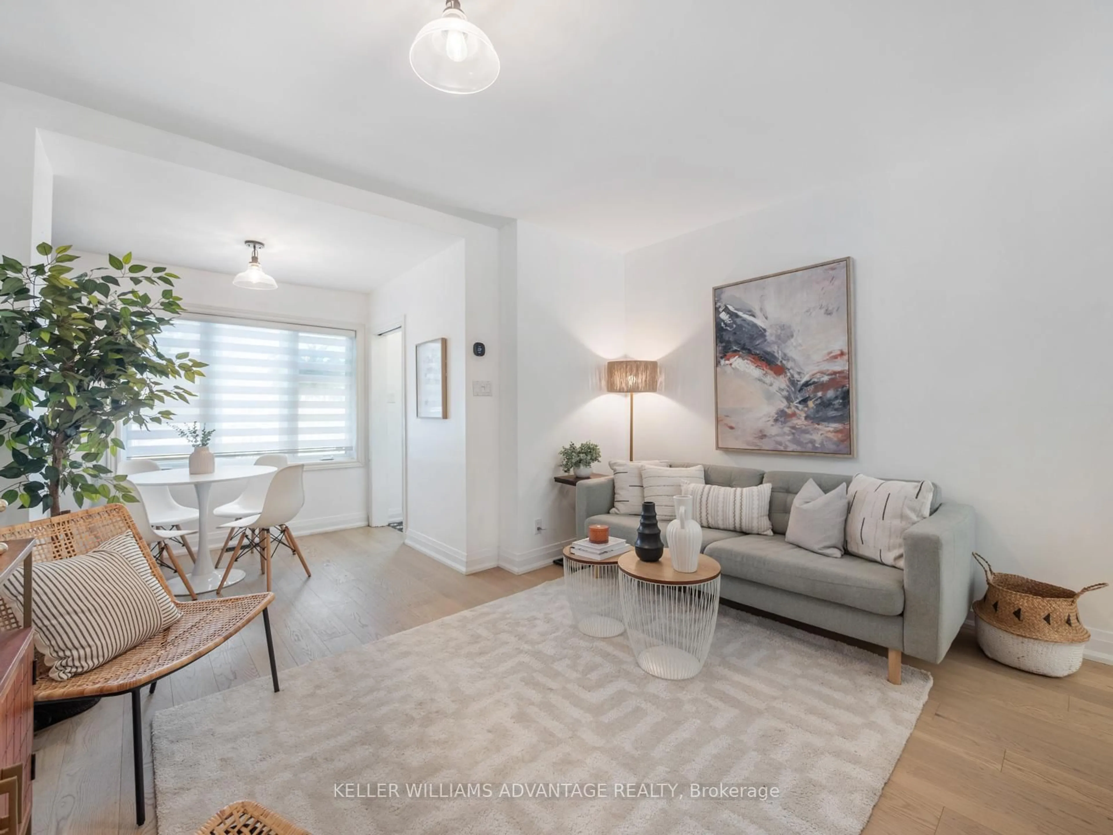 Living room with furniture, unknown for 209 Eastwood Rd, Toronto Ontario M4L 2E2
