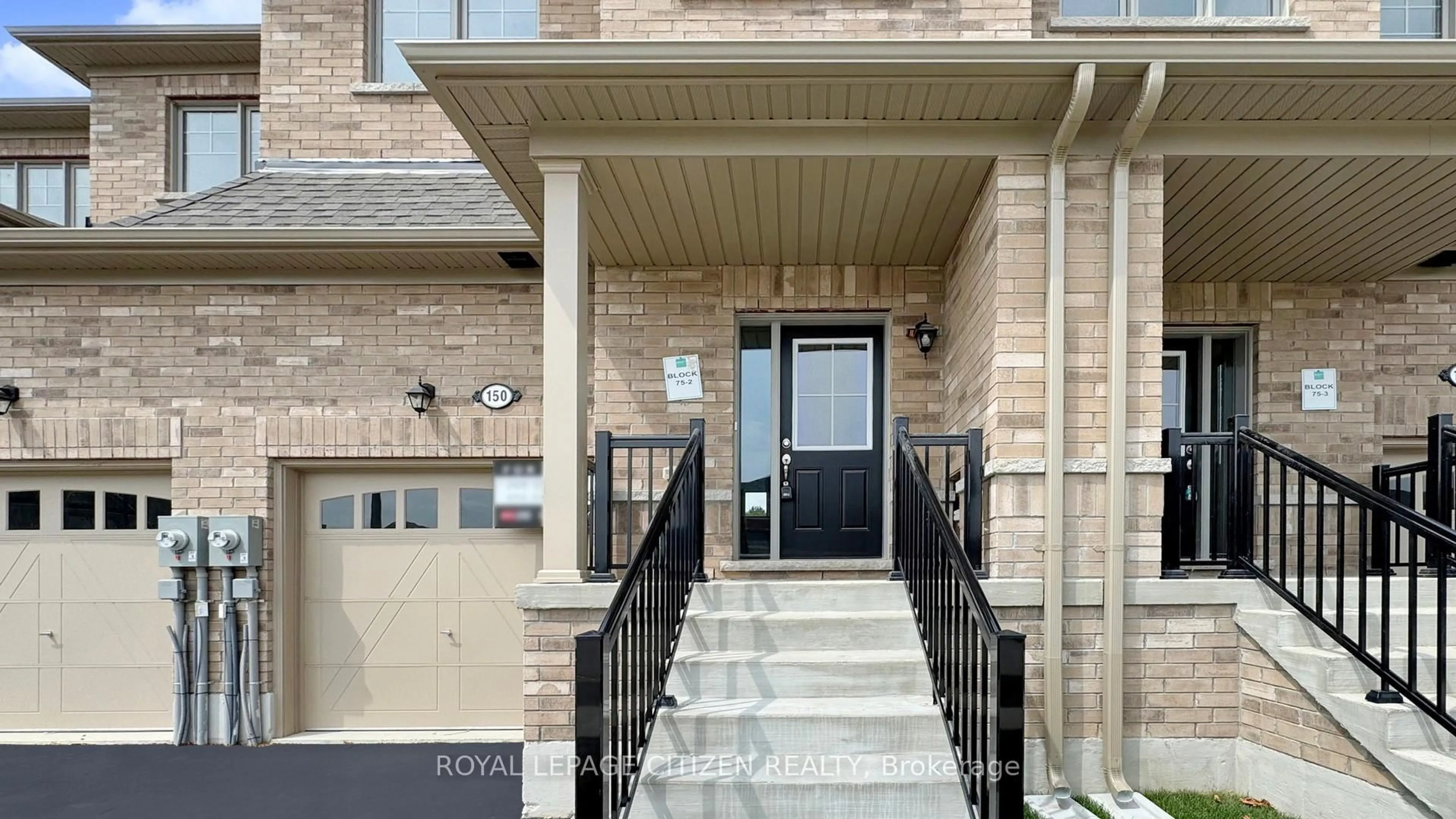 Indoor entryway for 150 North Garden Blvd, Scugog Ontario L9L 1B3