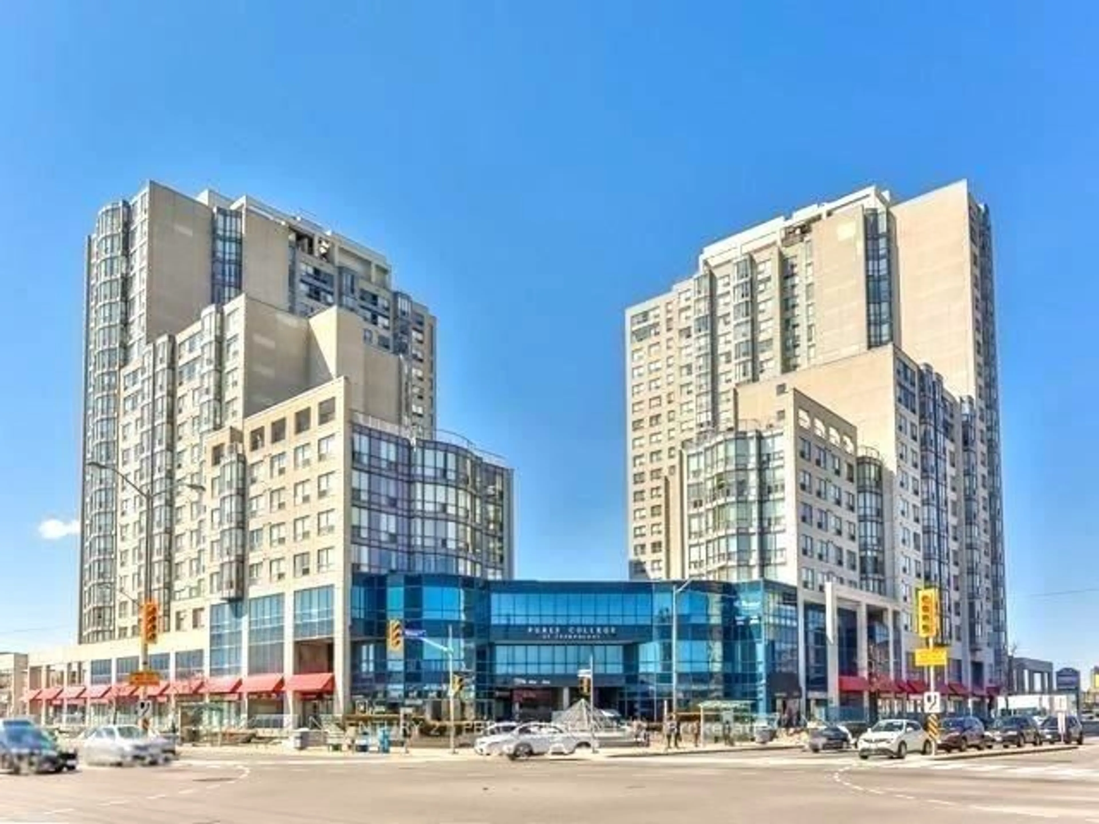 Indoor foyer for 1470 Midland Ave #1207, Toronto Ontario M1P 4Z4