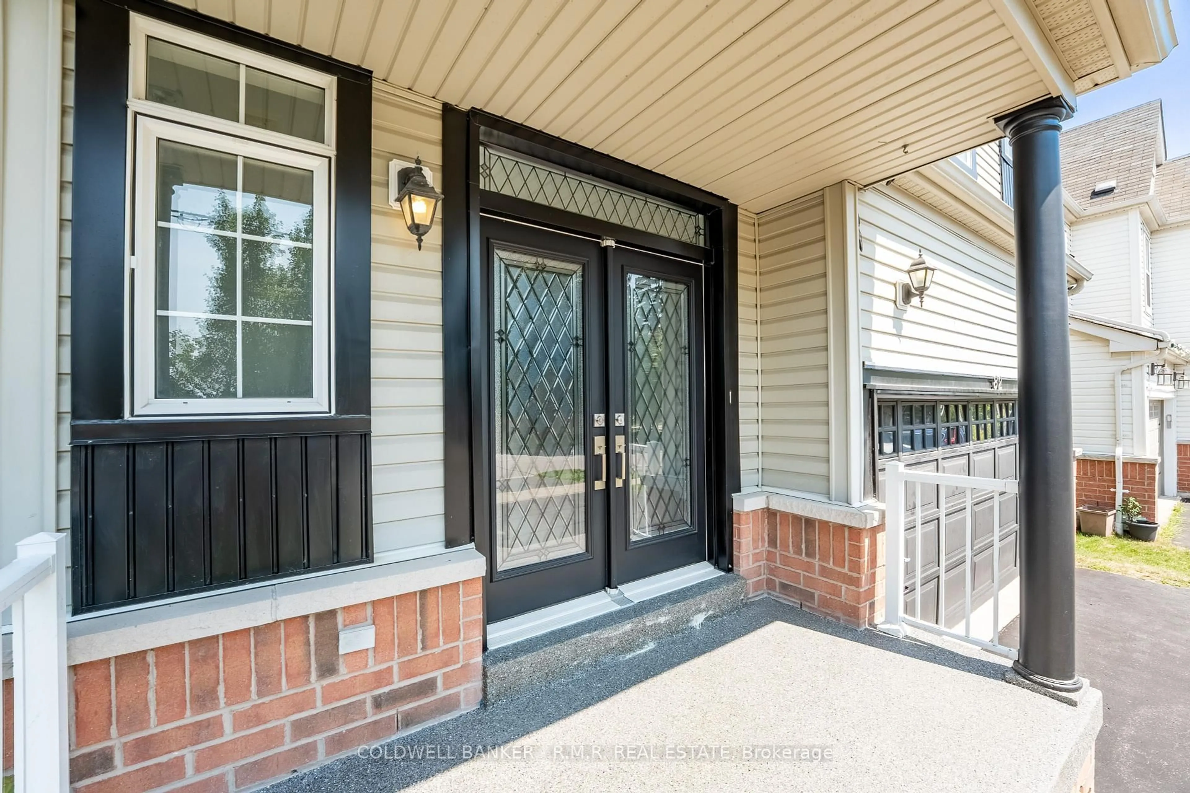 Indoor entryway for 82 Vipond Rd, Whitby Ontario L1M 2P2