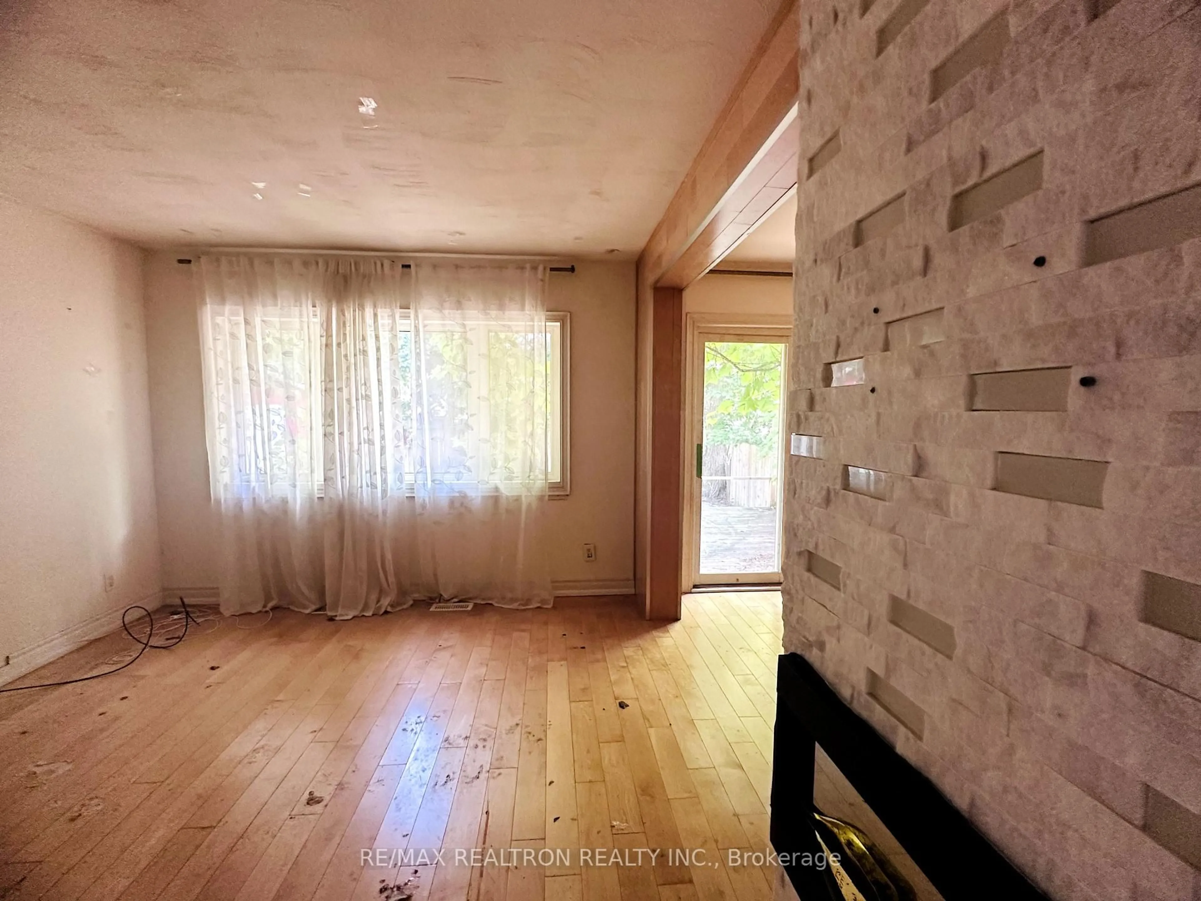A pic of a room for 11 Templeton Crt, Toronto Ontario M1E 2C3