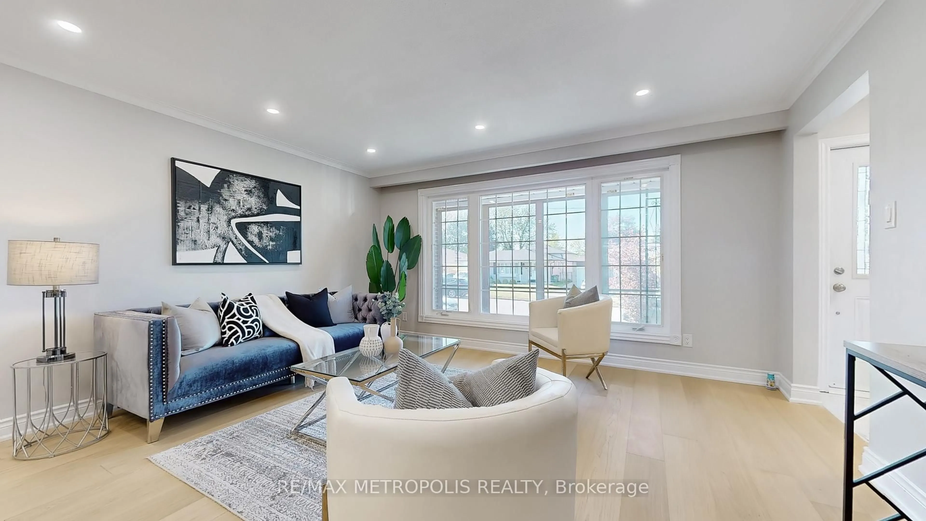 Living room with furniture, unknown for 57 Angora St, Toronto Ontario M1G 1L6