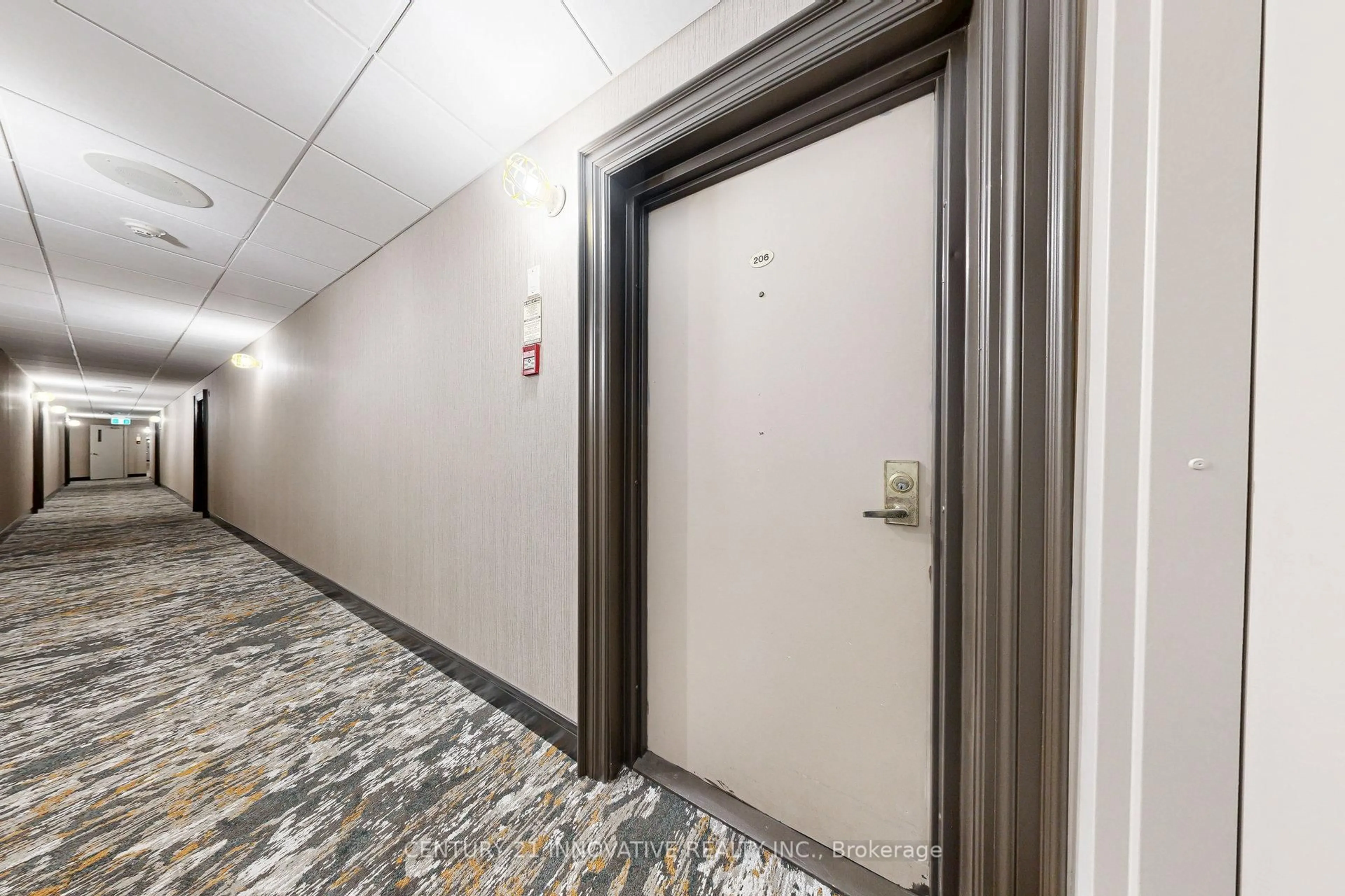 Indoor foyer for 193 Lake Drive Way #206, Ajax Ontario L1S 7H8