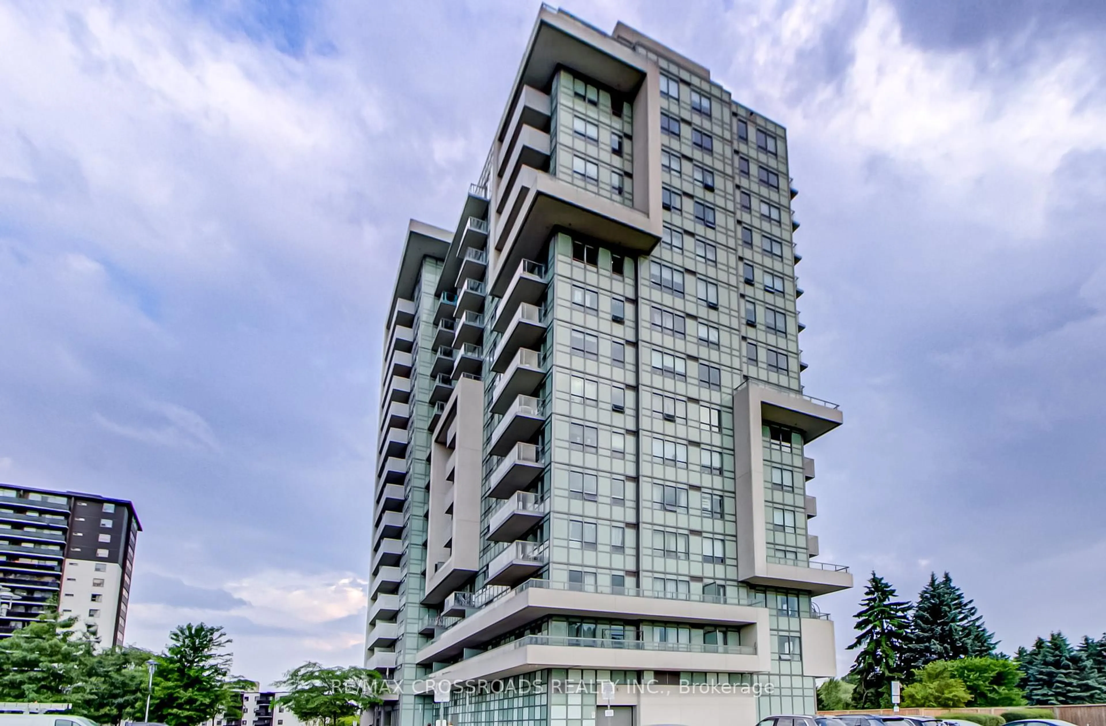 Indoor foyer for 1346 Danforth Rd #214, Toronto Ontario M1J 0A9
