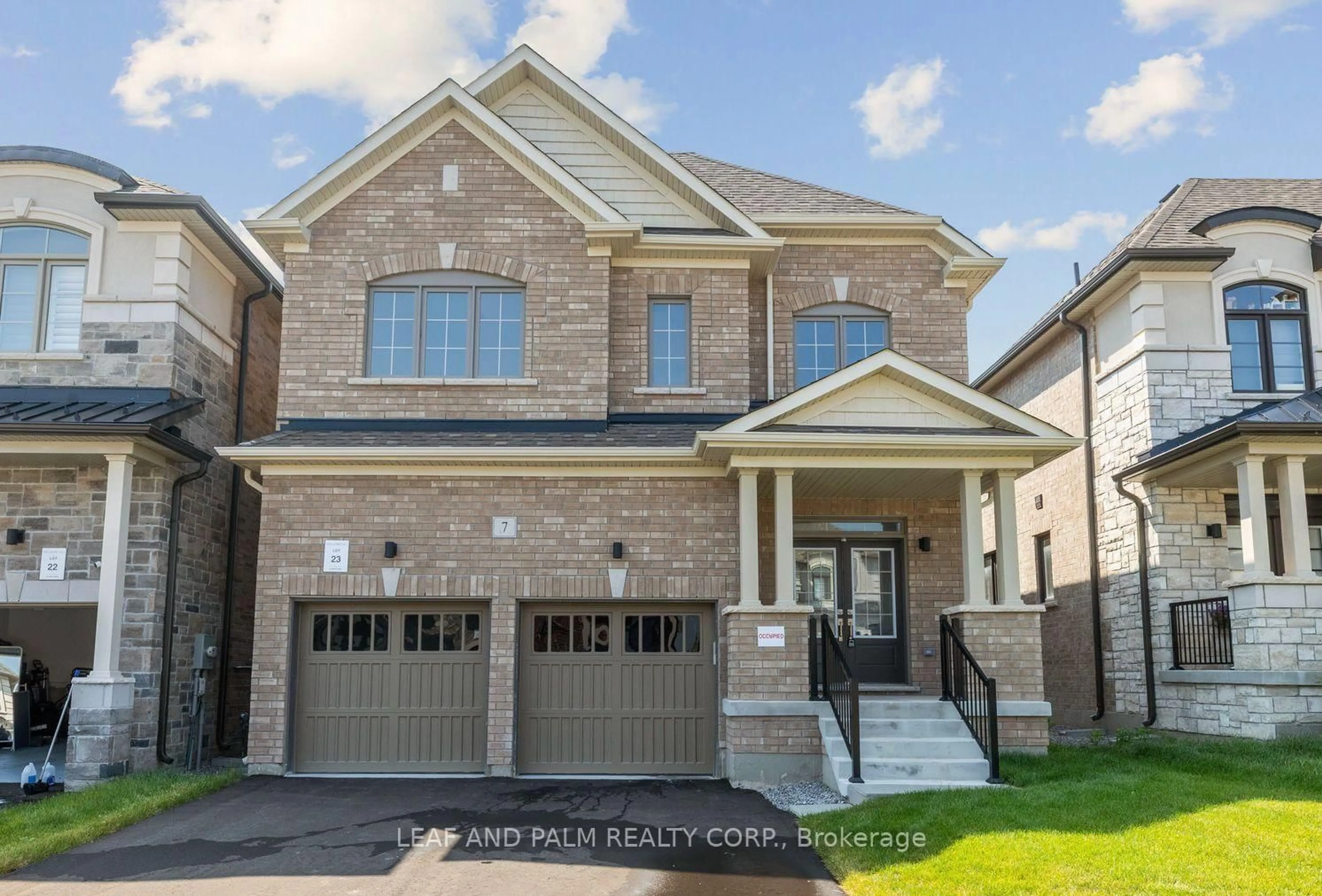 Home with brick exterior material, street for 7 Ed Ewert Ave, Clarington Ontario L1B 0W7