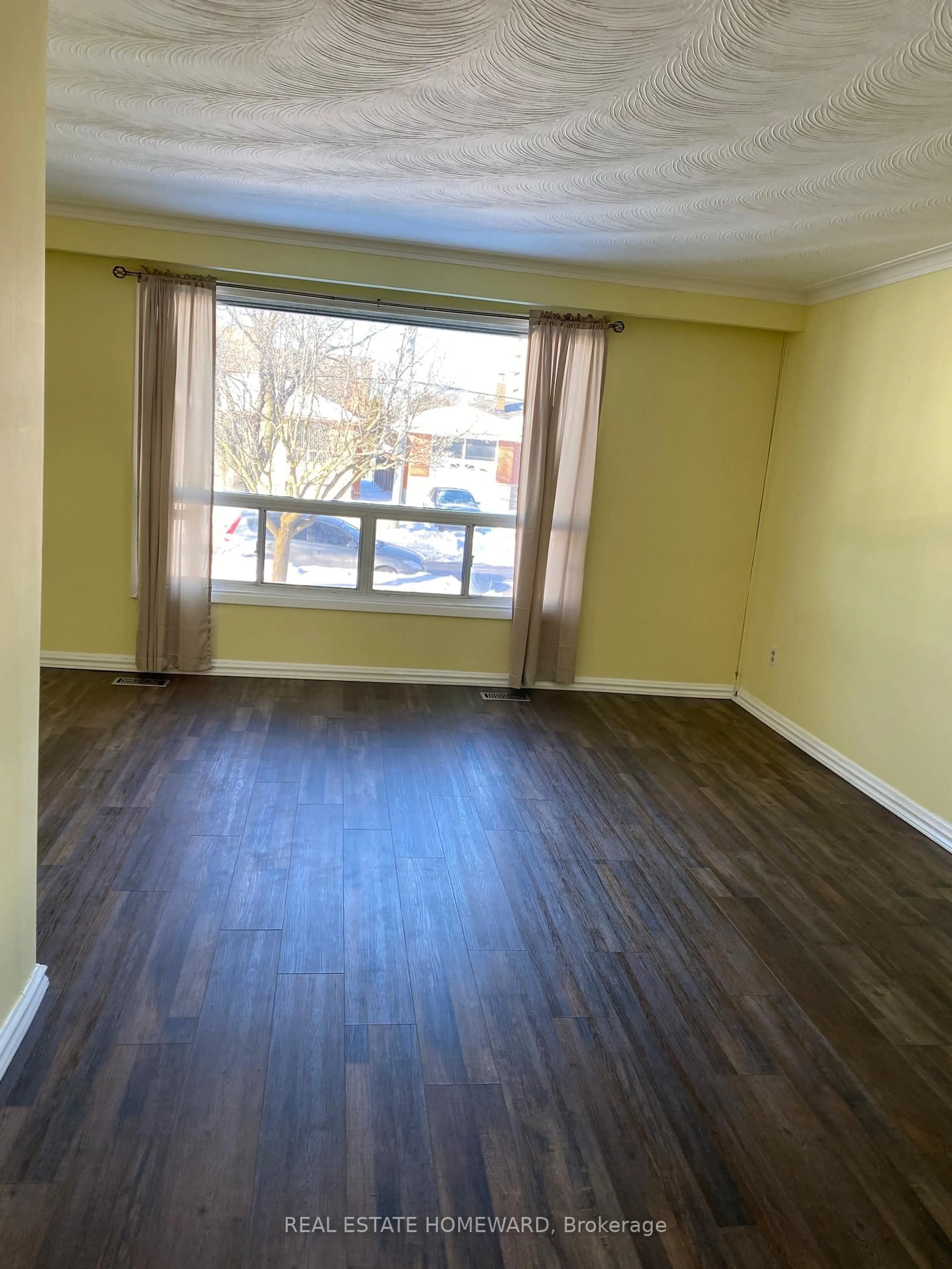 A pic of a room for 7 Dunlop Ave, Toronto Ontario M1K 1K8